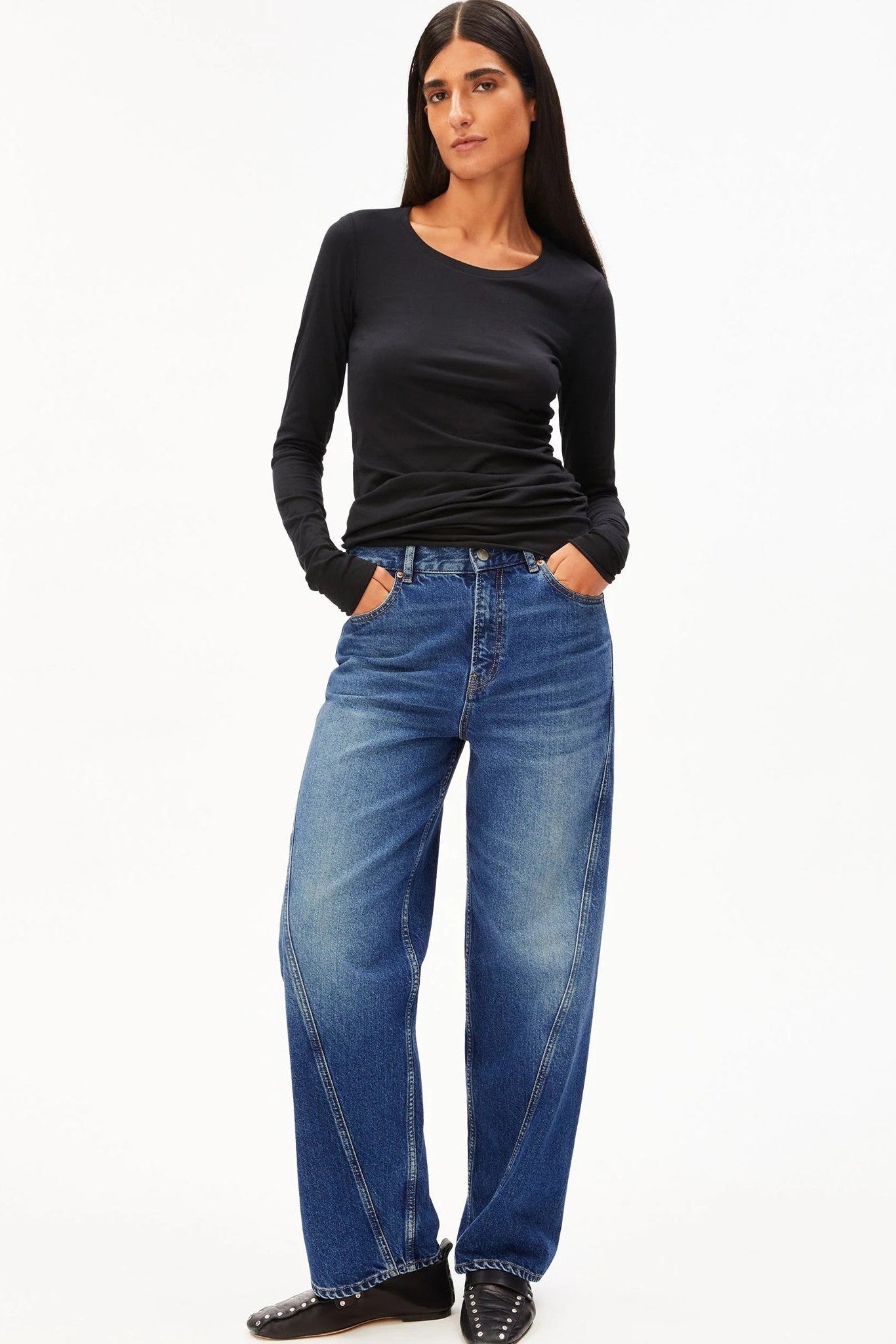 ARMEDANGELS - Einiaara Soft - Black - BACKYARD