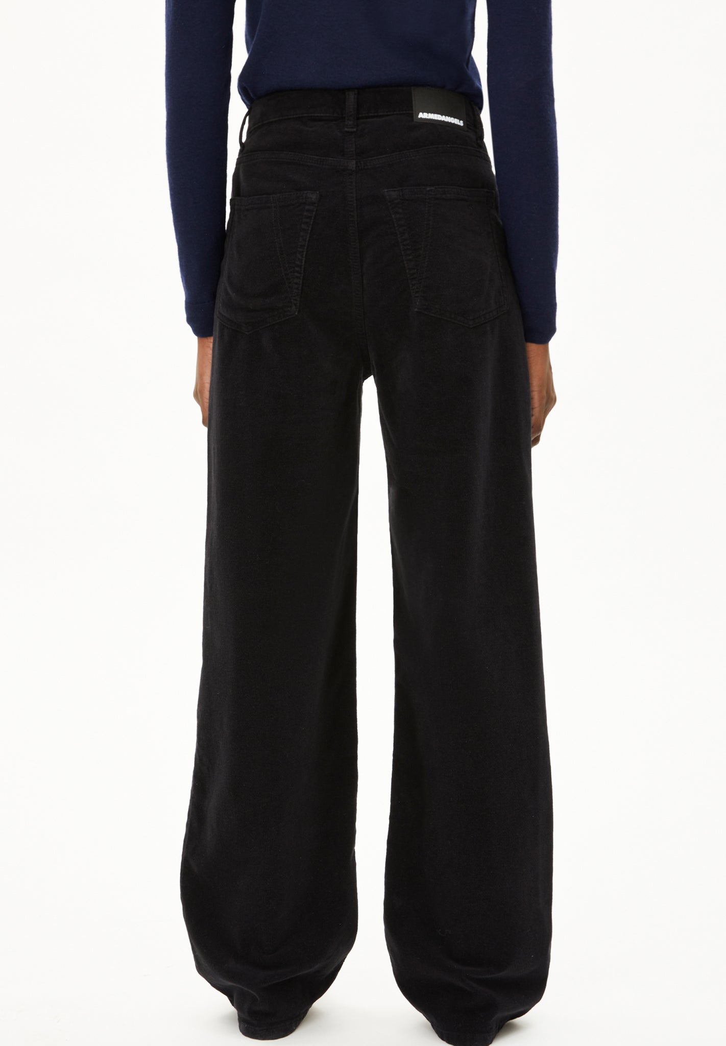 ARMEDANGELS - Enijaa Velvet - Black - BACKYARD