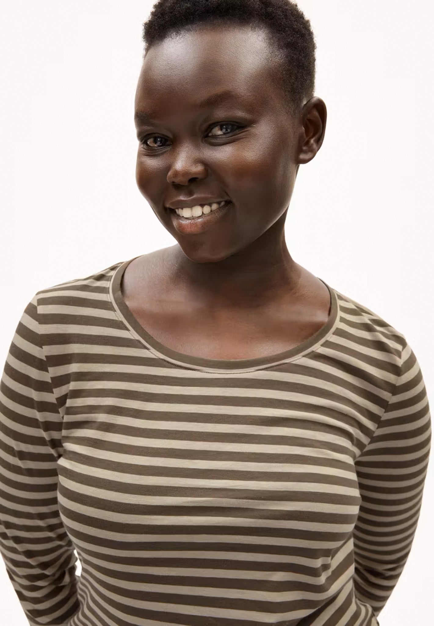 ARMEDANGELS - Enriccaa Stripes - Gravel Dried Moss - BACKYARD