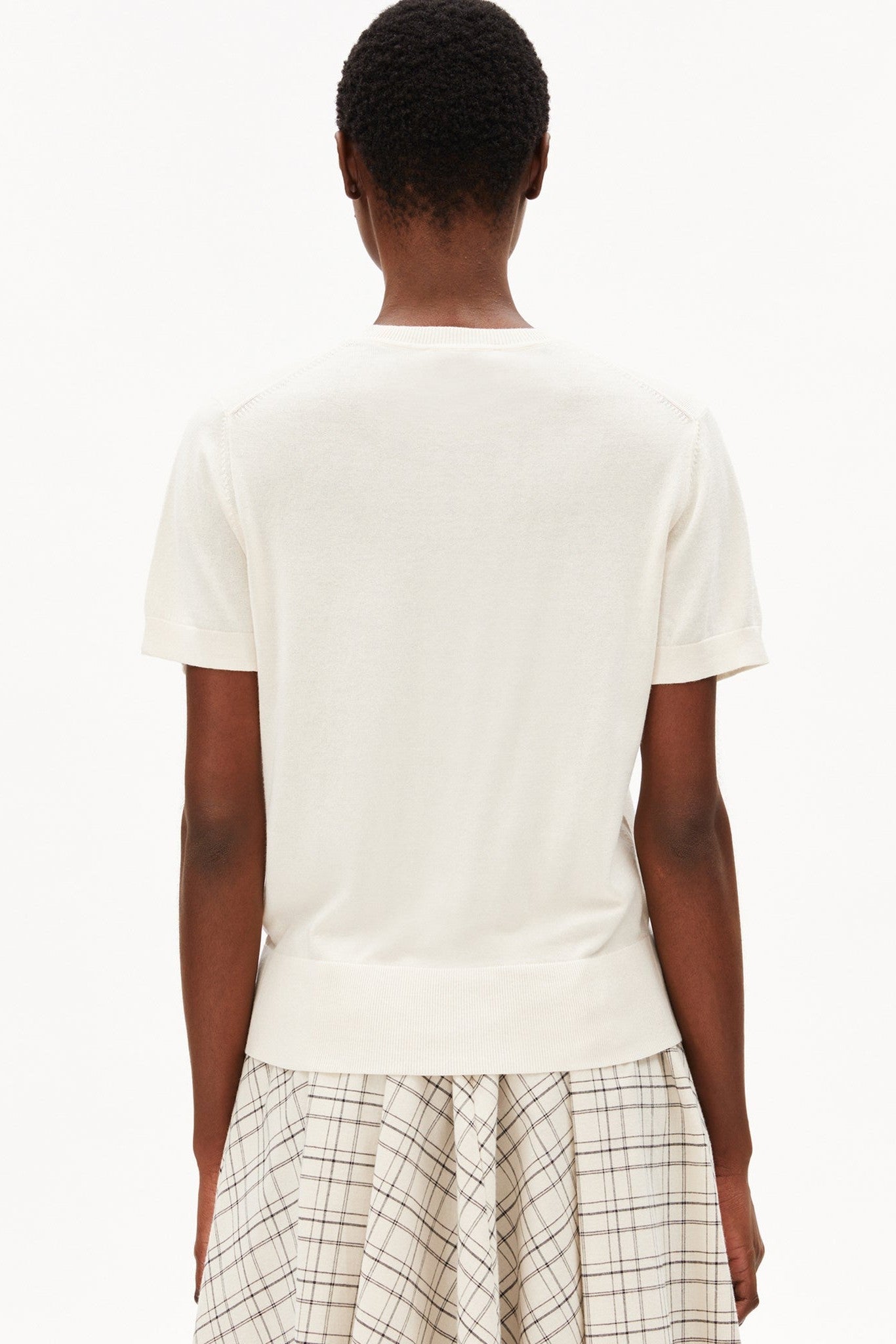 ARMEDANGELS - Fine S SL Knit Sweater - Oatmilk - BACKYARD