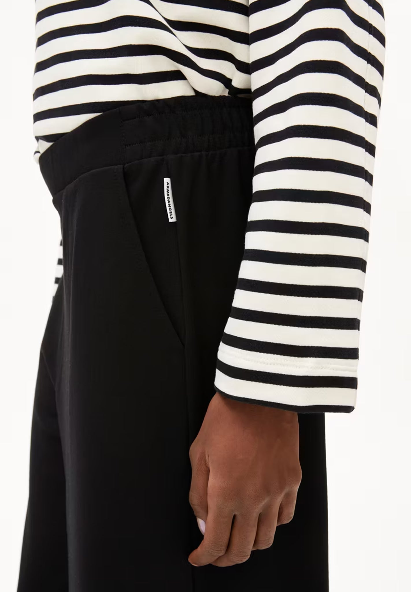 ARMEDANGELS - Himaari - Black - BACKYARD