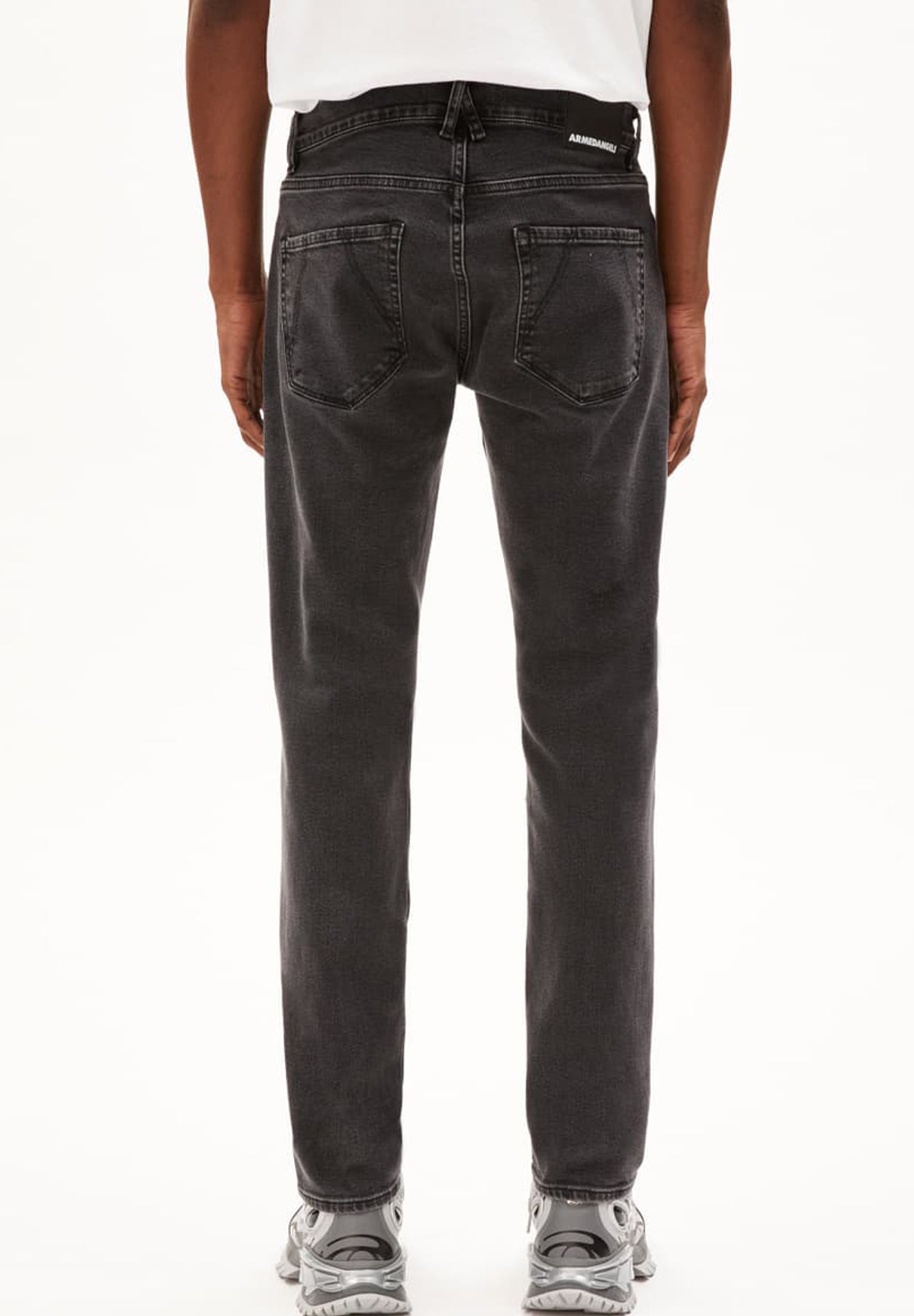 ARMEDANGELS - Iaan - Smoked - BACKYARD