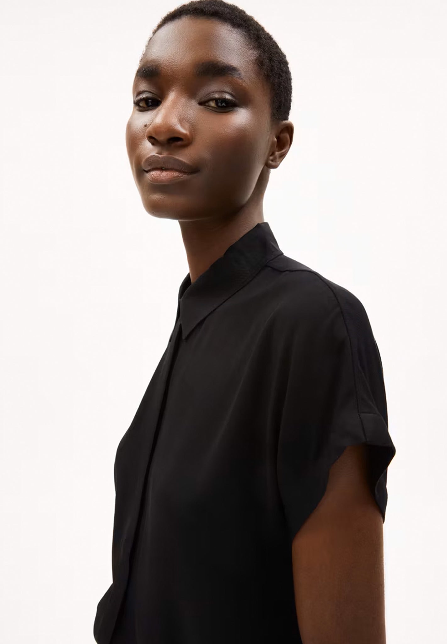 ARMEDANGELS - Larisaana - Black - BACKYARD