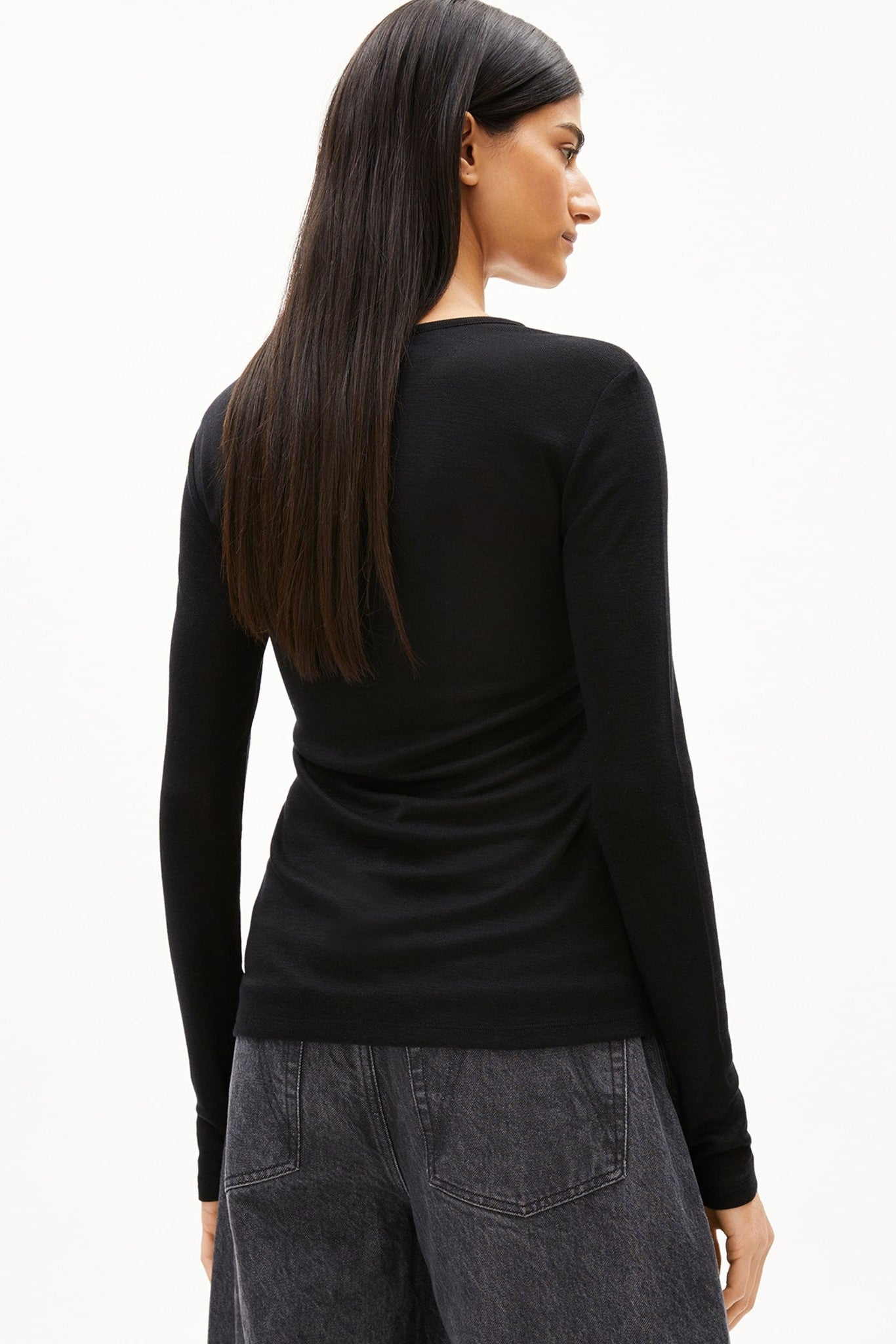 ARMEDANGELS - Maiaa Wool Blend - Black - BACKYARD