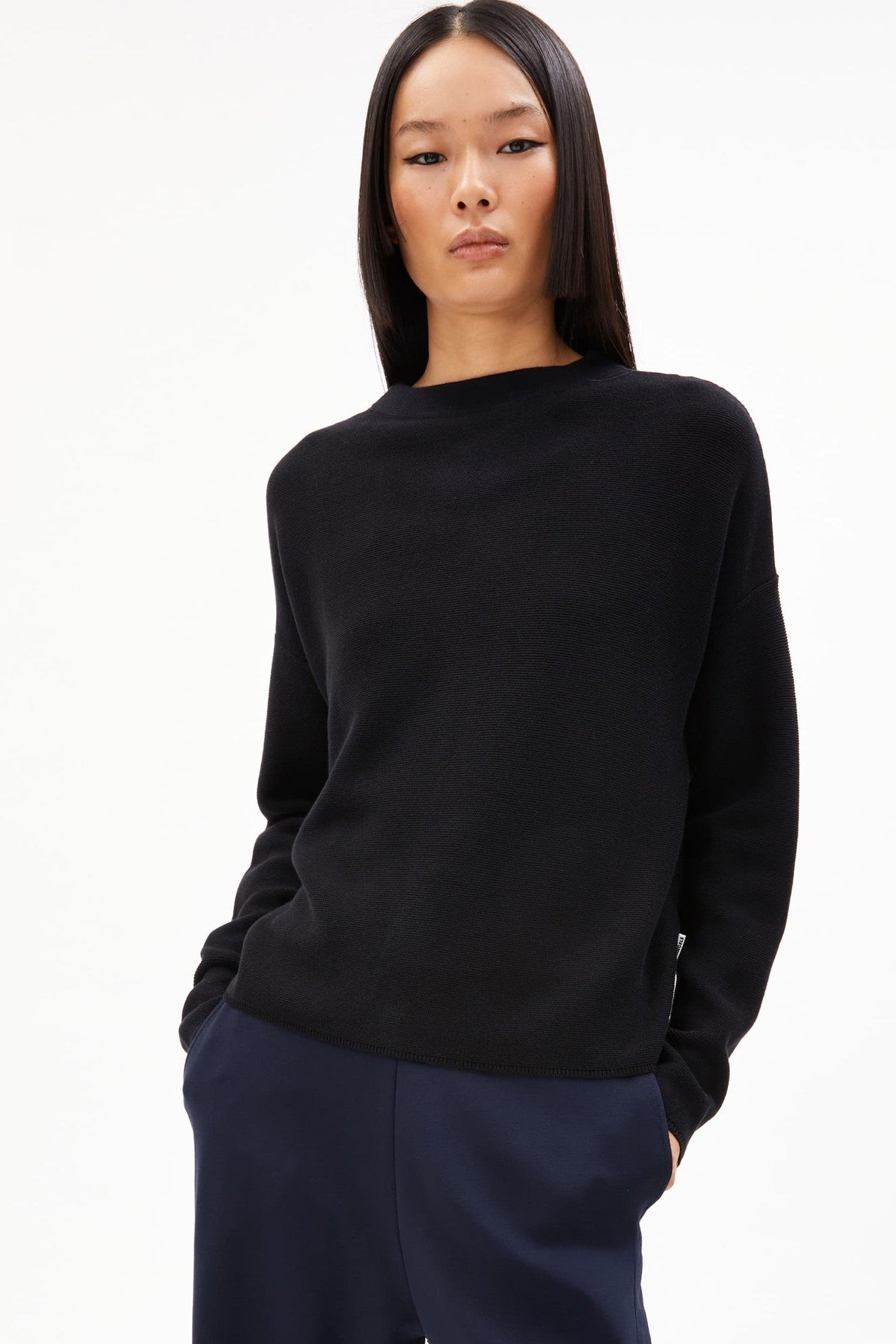 ARMEDANGELS - Merinaa Links Links - Black - BACKYARD