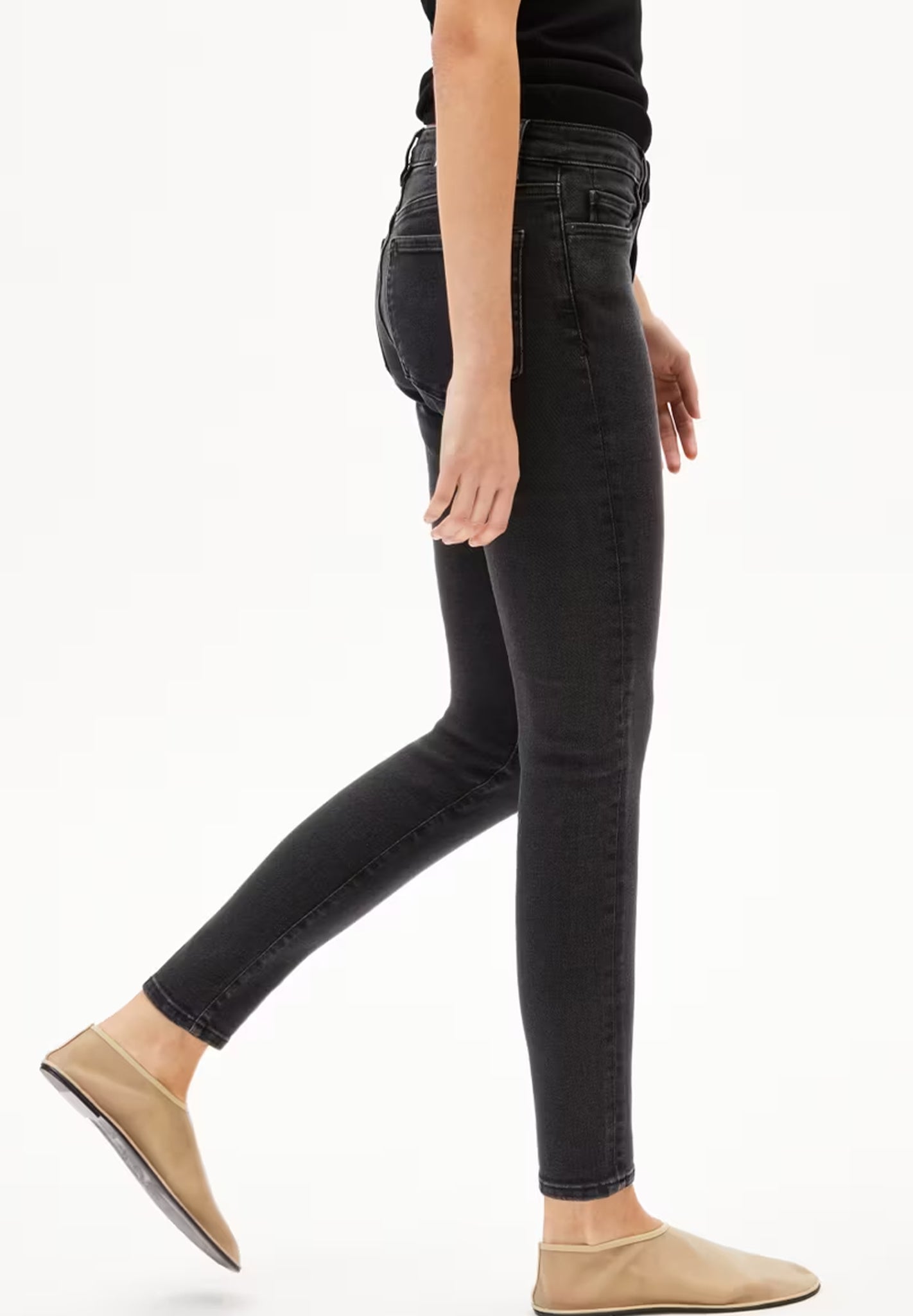 ARMEDANGELS - Tillaa X Stretch - True Black Washed - BACKYARD