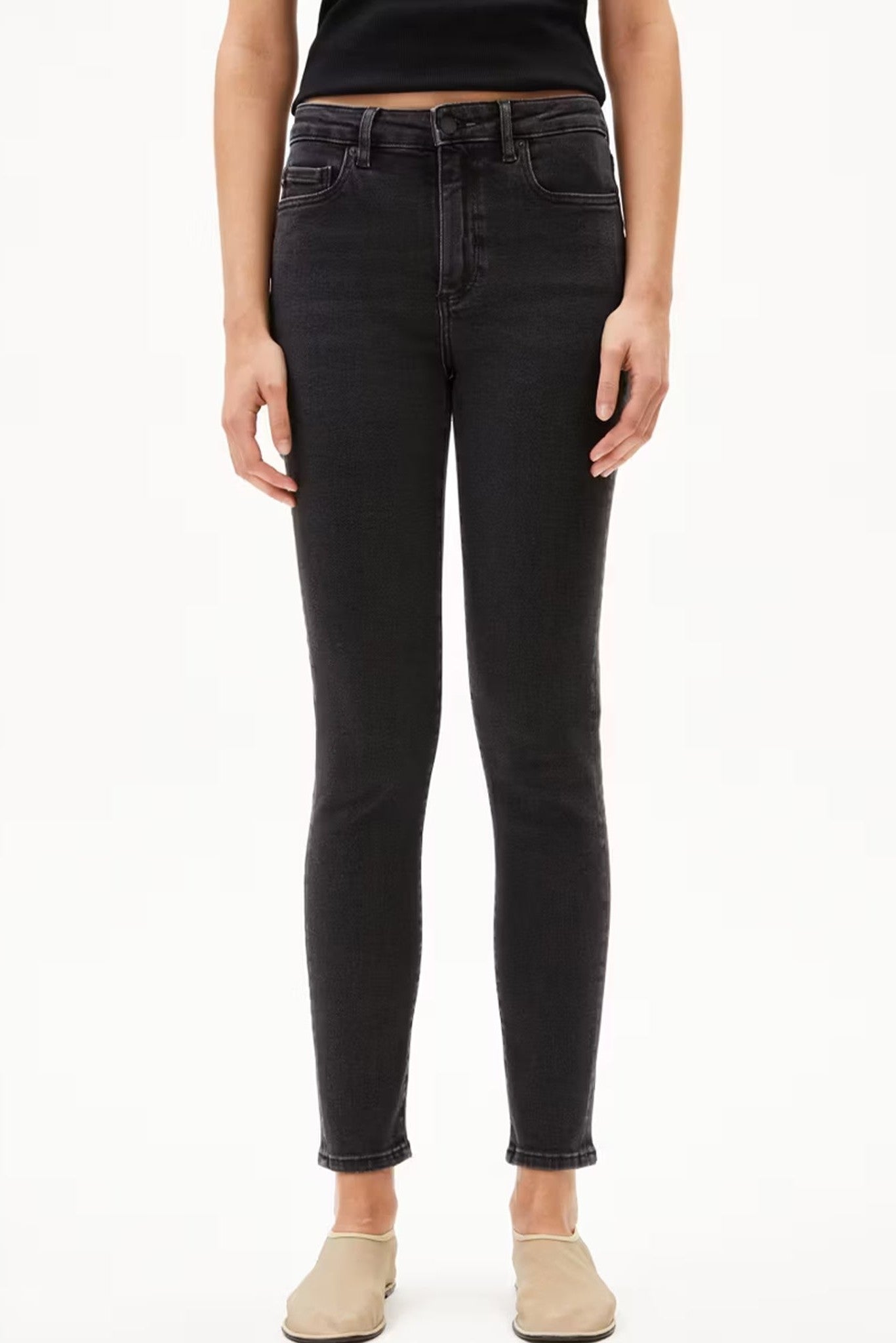 ARMEDANGELS - Tillaa X Stretch - True Black Washed - BACKYARD