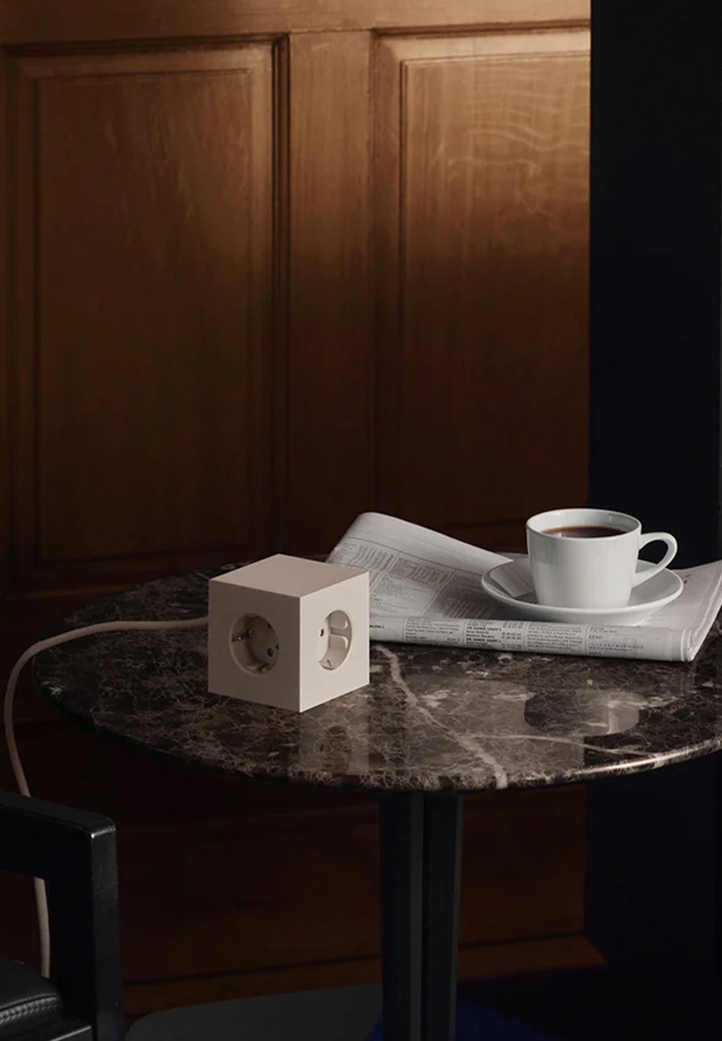 AVOLT - Square 1 USB - C & Magnet - Nomad Sand - BACKYARD