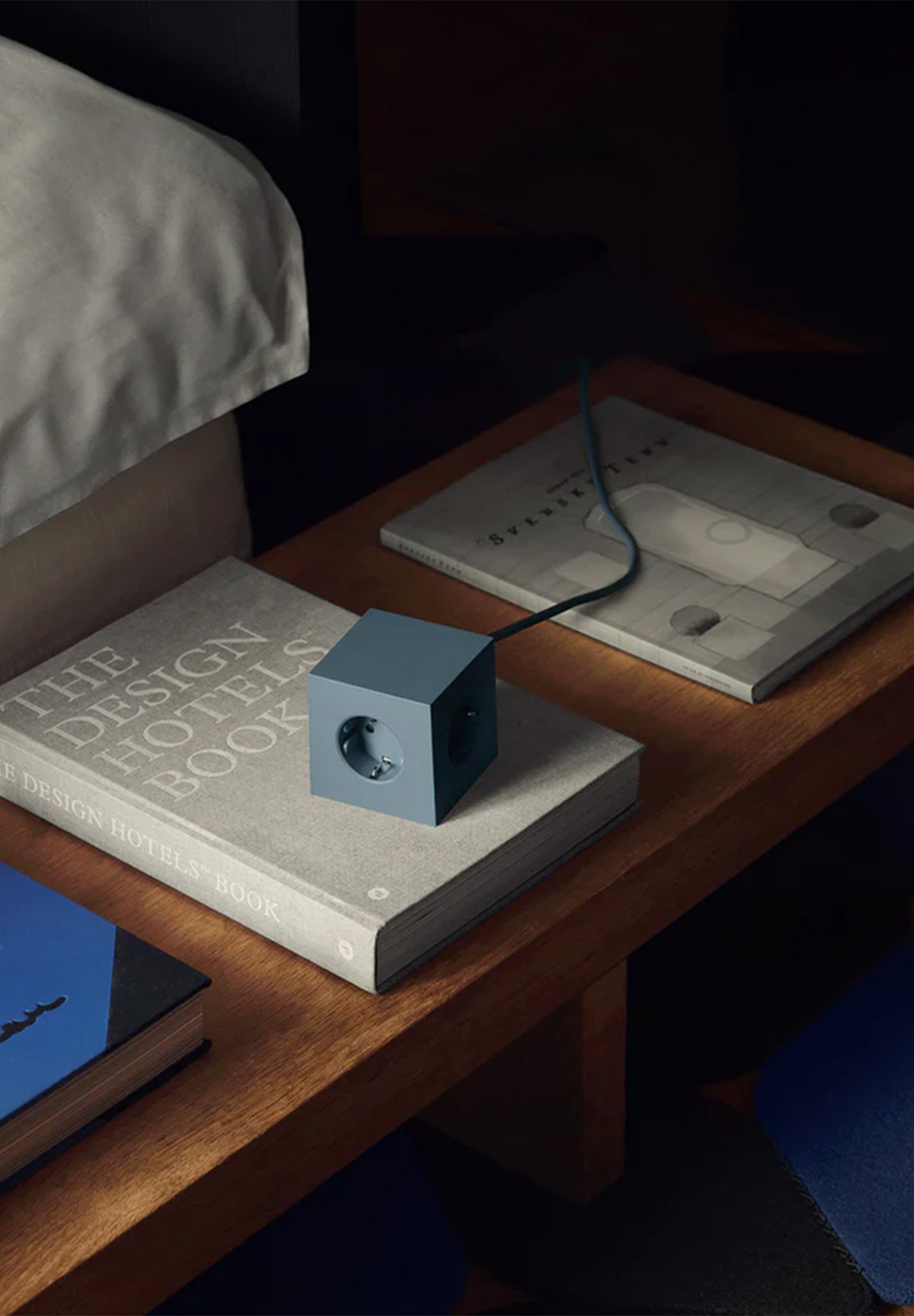 AVOLT - Square 1 USB - C & Magnet - Shark Blue - BACKYARD