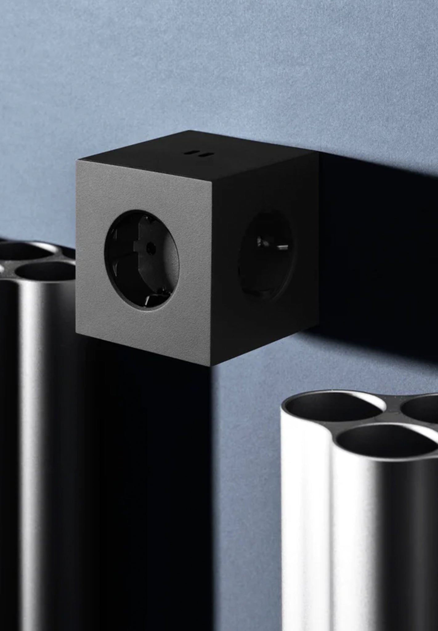 AVOLT - Square 2 - Stockholm Black - BACKYARD