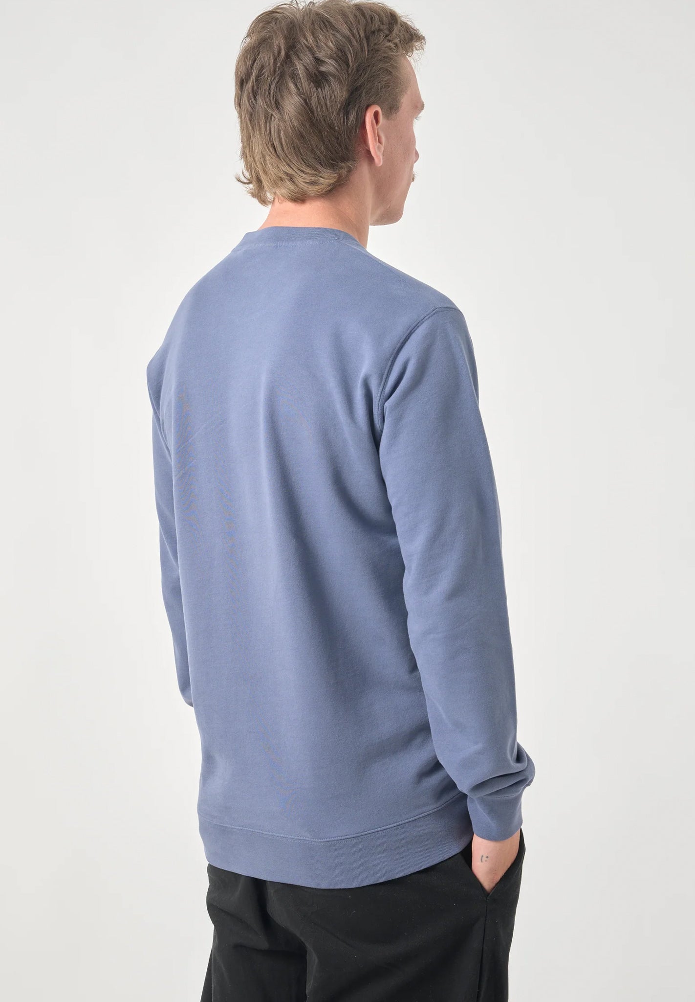 CLEPTOMANICX - Ligull Crewneck - Nightshadow Blue - BACKYARD
