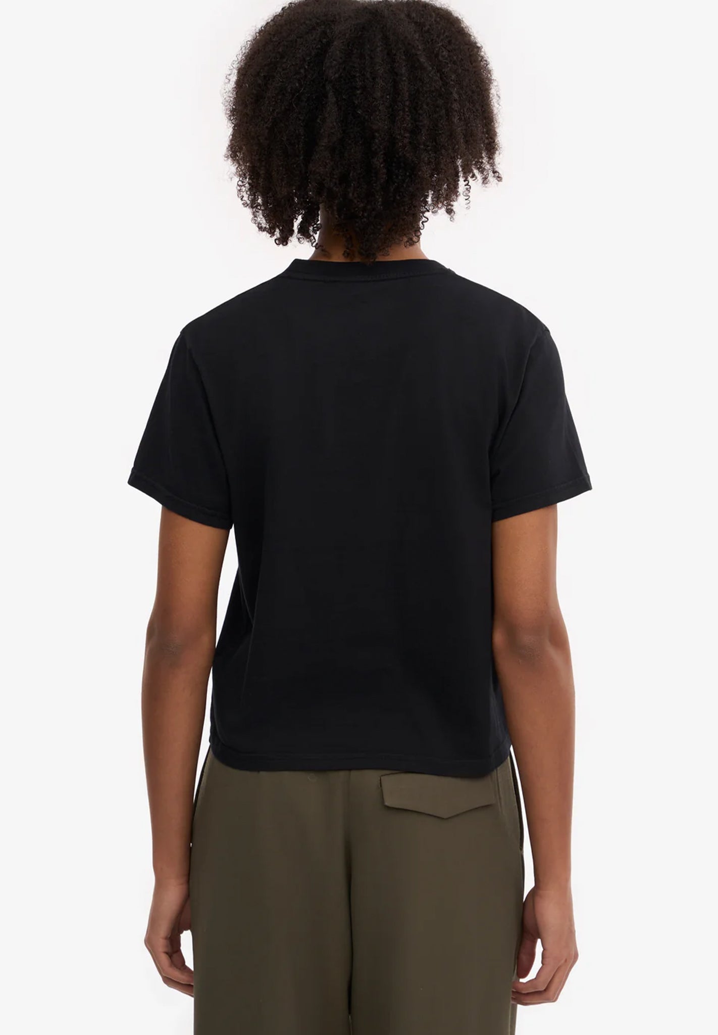 COLORFUL STANDARD - Organic Boxy Crop Tee - Deep Black - BACKYARD