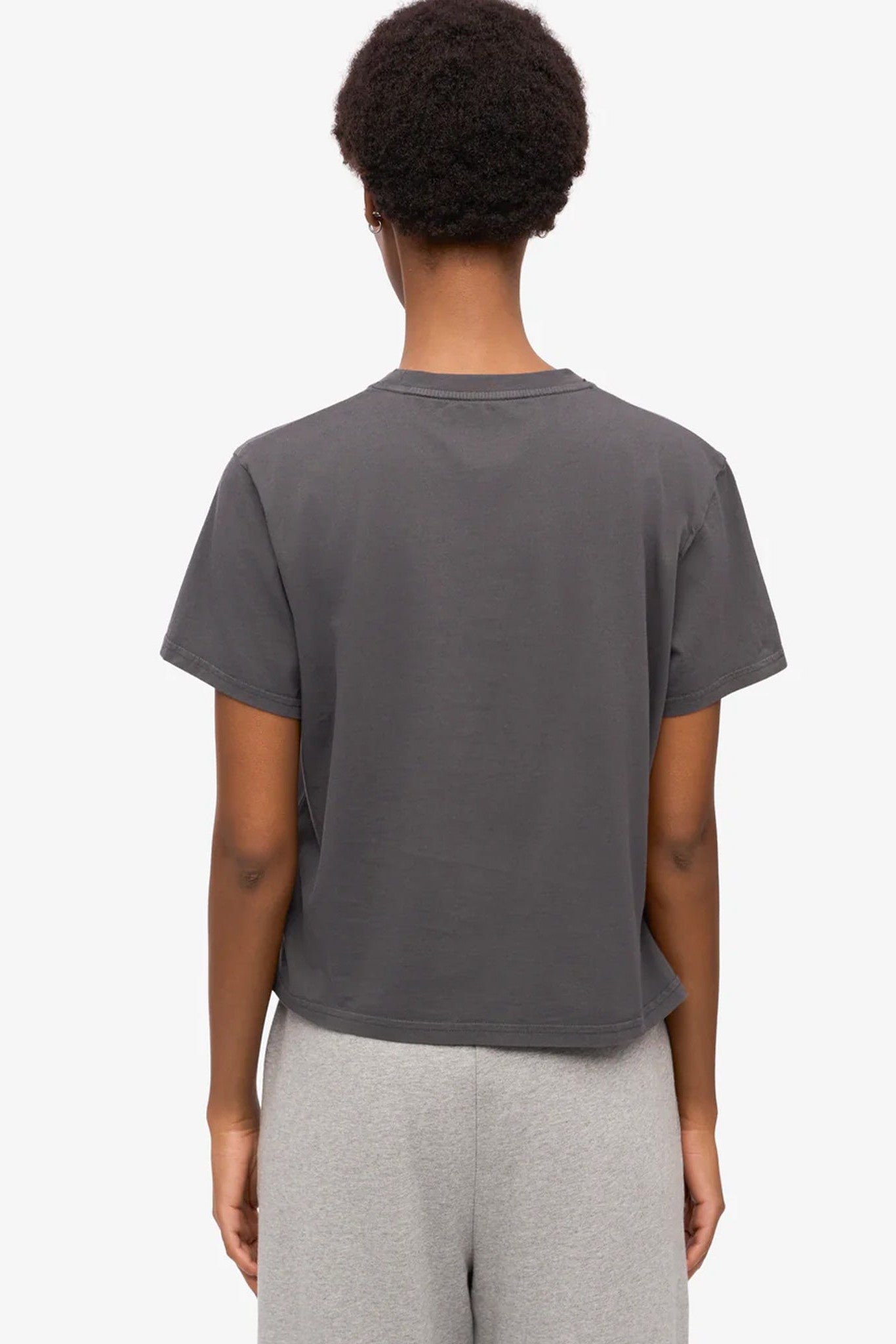 COLORFUL STANDARD - Organic Boxy Crop Tee - Lava Grey - BACKYARD
