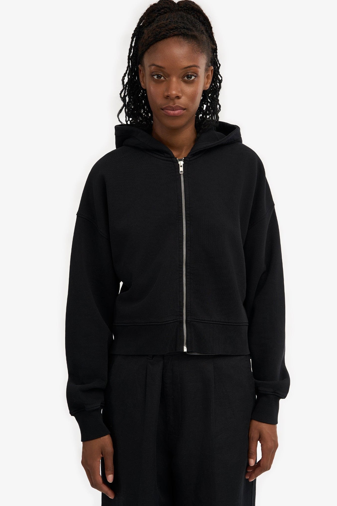 COLORFUL STANDARD - Organic Crop Zip Hood - Deep Black - BACKYARD