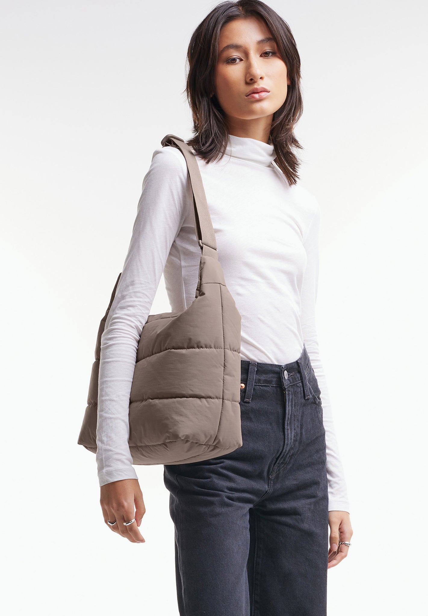 GOT BAG - Puffer Square Bag Large - Oyster Monochrome - BACKYARD