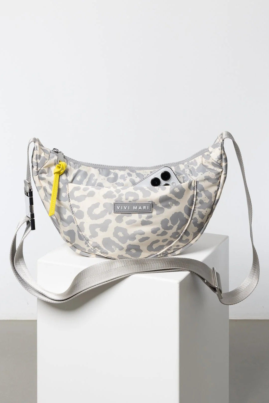 Padded Hip Bag Medium