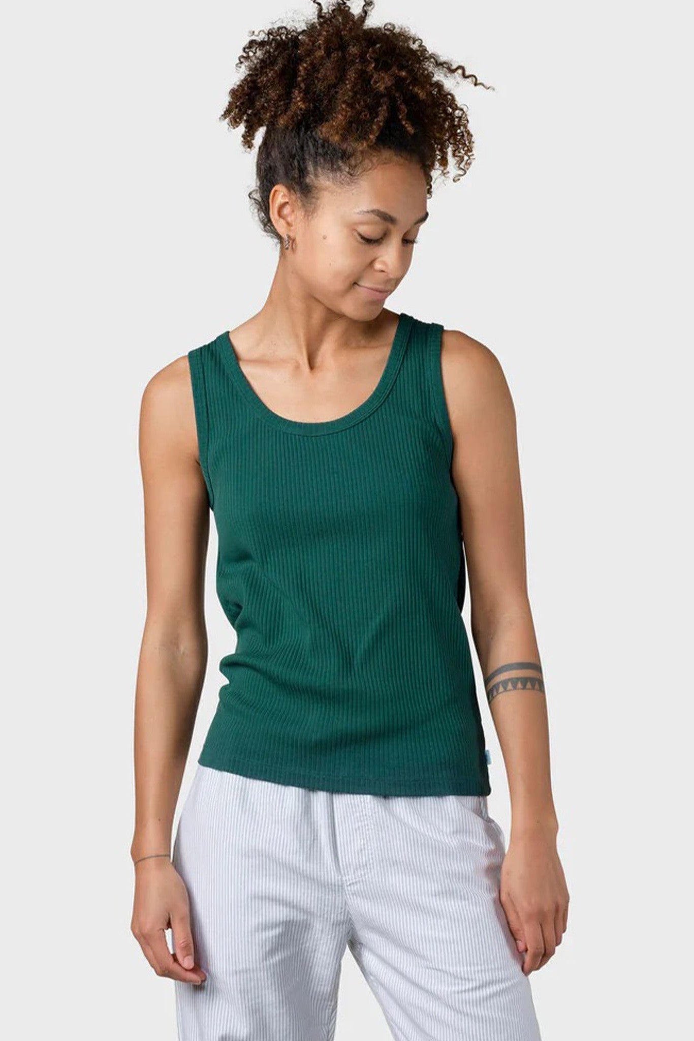 KLITMOLLER COLLECTIVE - Rib Top - Moss Green - BACKYARD