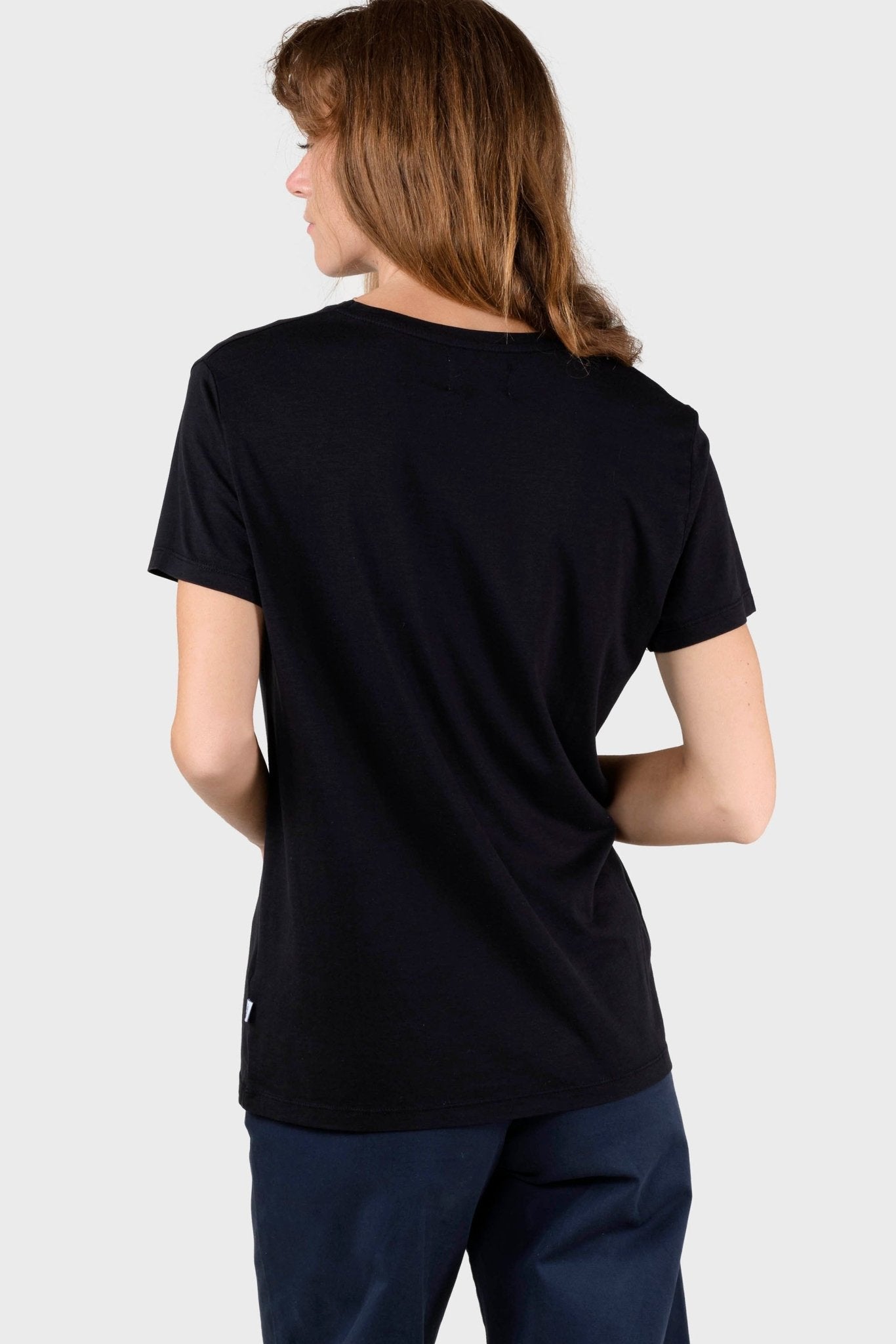KLITMOLLER COLLECTIVE - Thelma Tee - Black - BACKYARD