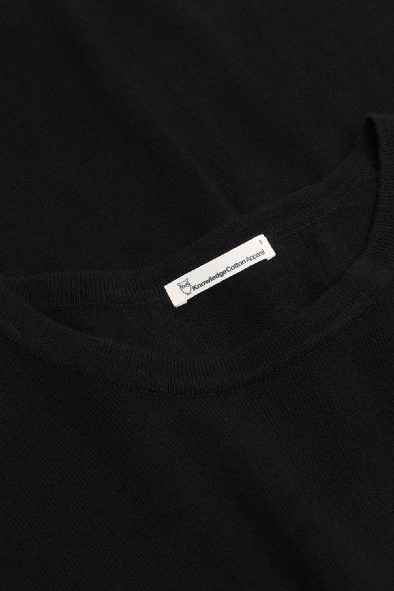 KNOWLEDGE COTTON - Cashmere Knitted T-Shirt - Black Jet - BACKYARD