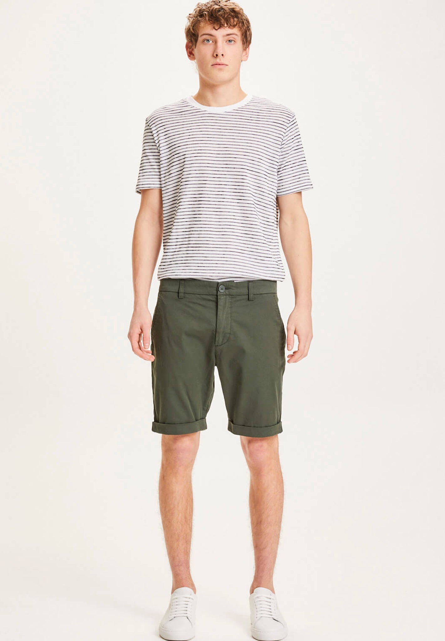 KNOWLEDGE COTTON - Chuck Regular Chino Poplin Shorts - Burned Olive - BACKYARD