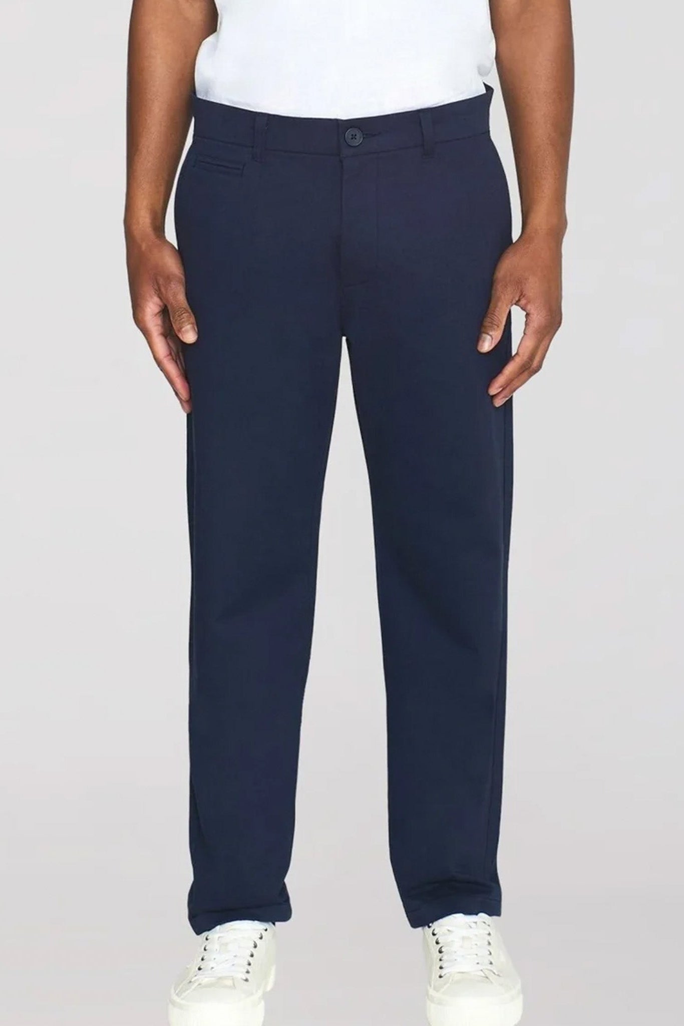 KNOWLEDGE COTTON - Chuck Regular Chino Twill Pants - Total Eclipse - BACKYARD