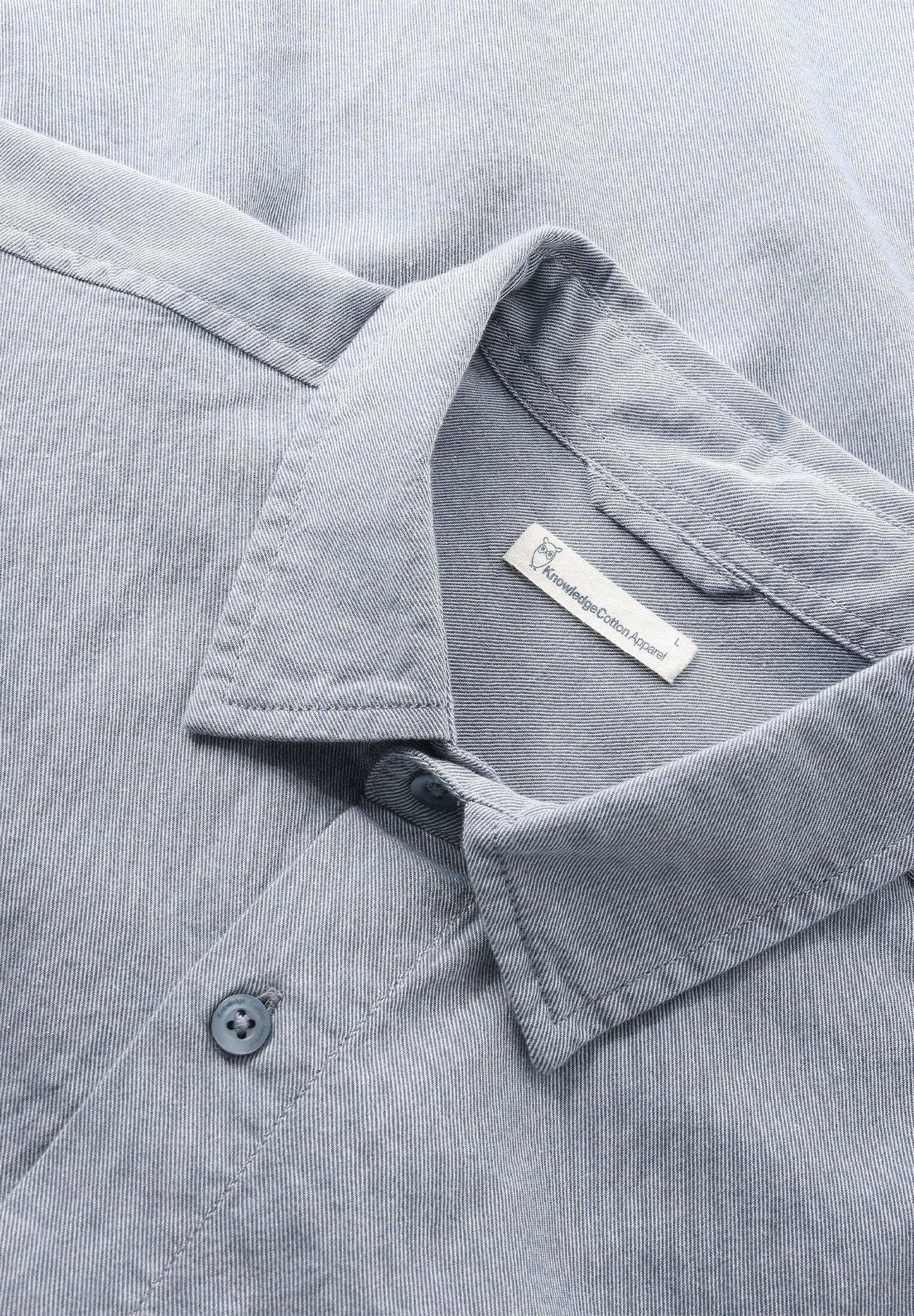 KNOWLEDGE COTTON - Regular Fit Light Twill Shirt - Vintage Indigo - BACKYARD