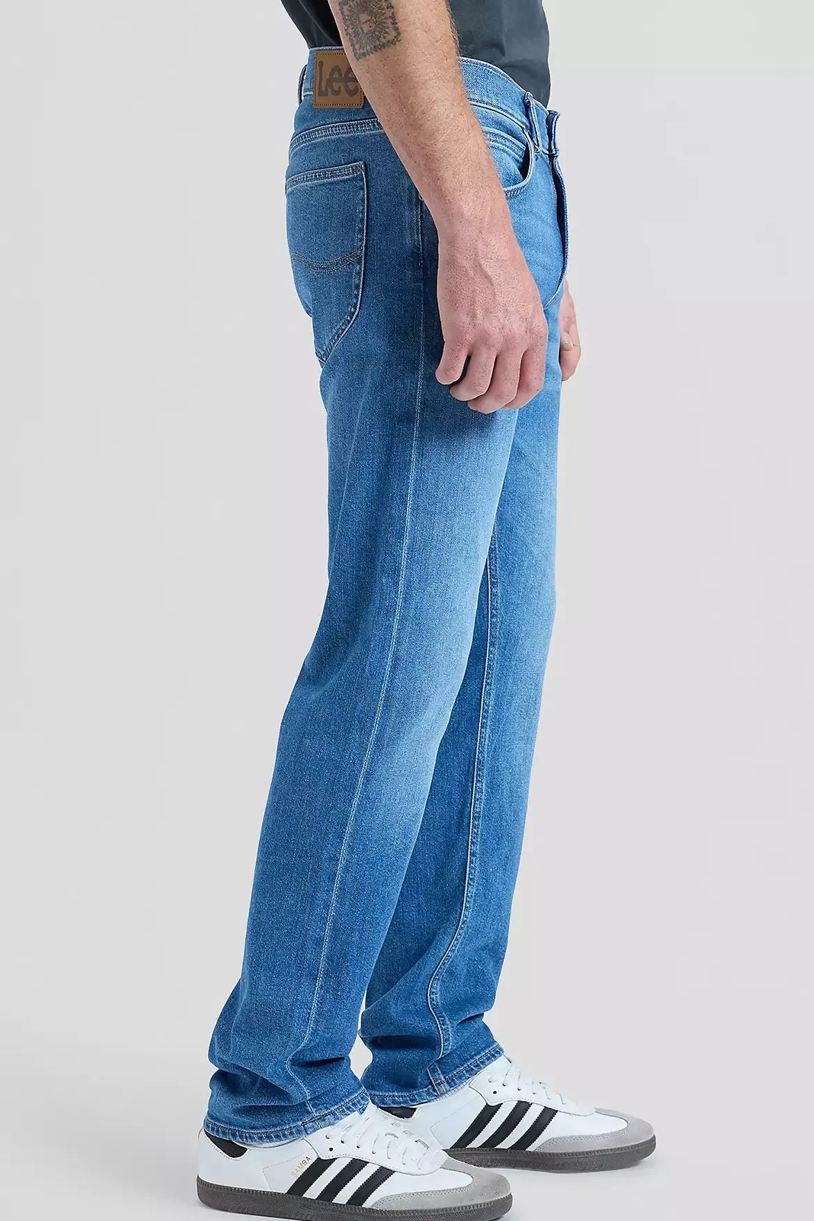 LEE - Daren - Skyfall - BACKYARD