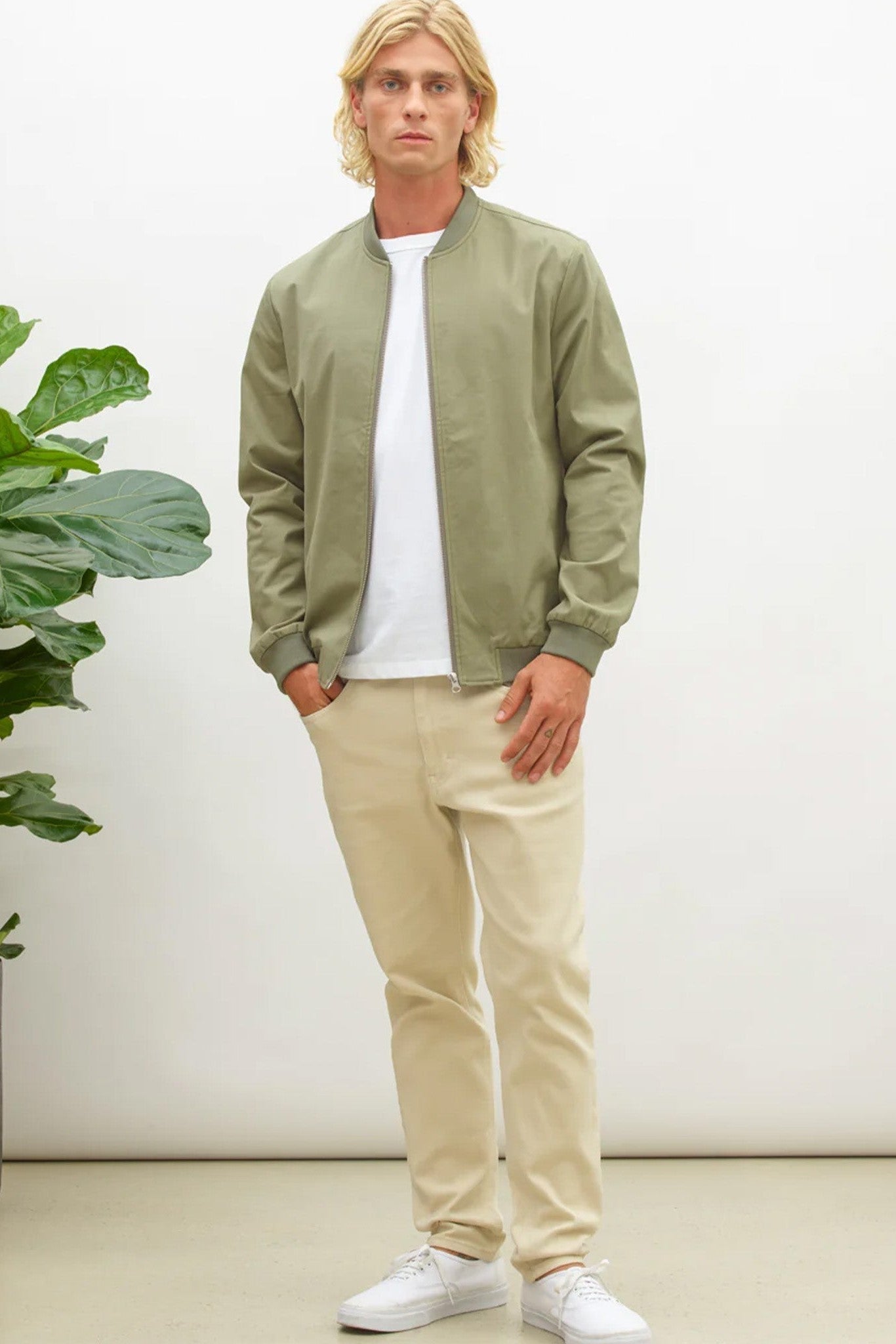 NOWADAYS - Bomber Jacket - Balsam Green - BACKYARD