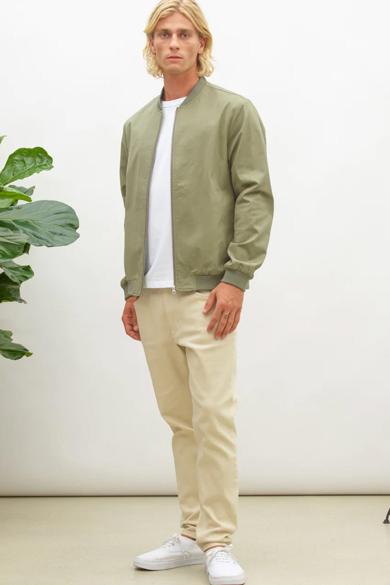 NOWADAYS - Bomber Jacket - Balsam Green - BACKYARD