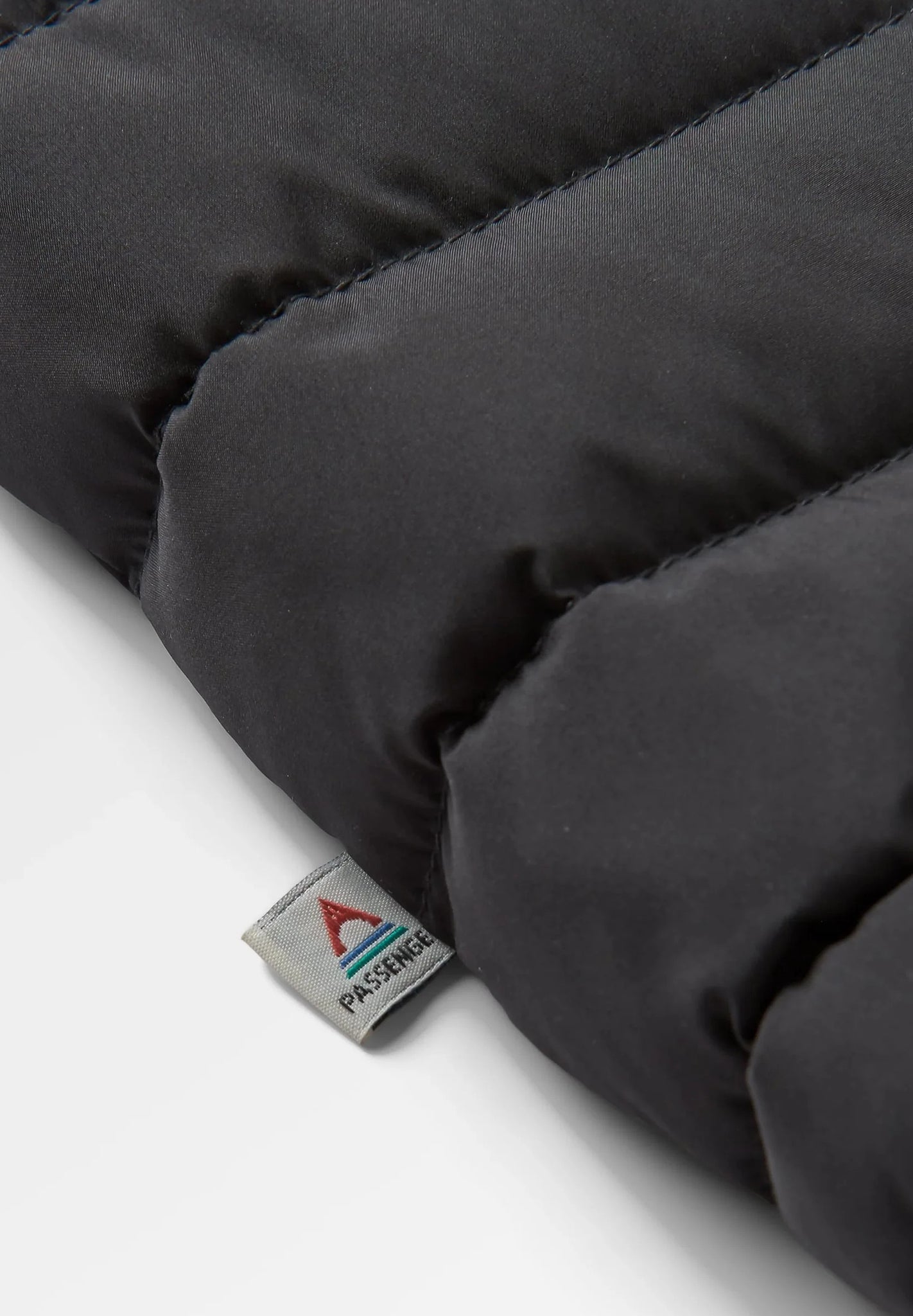 PASSENGER - Ashland Down Recycled Vest - Black - BACKYARD