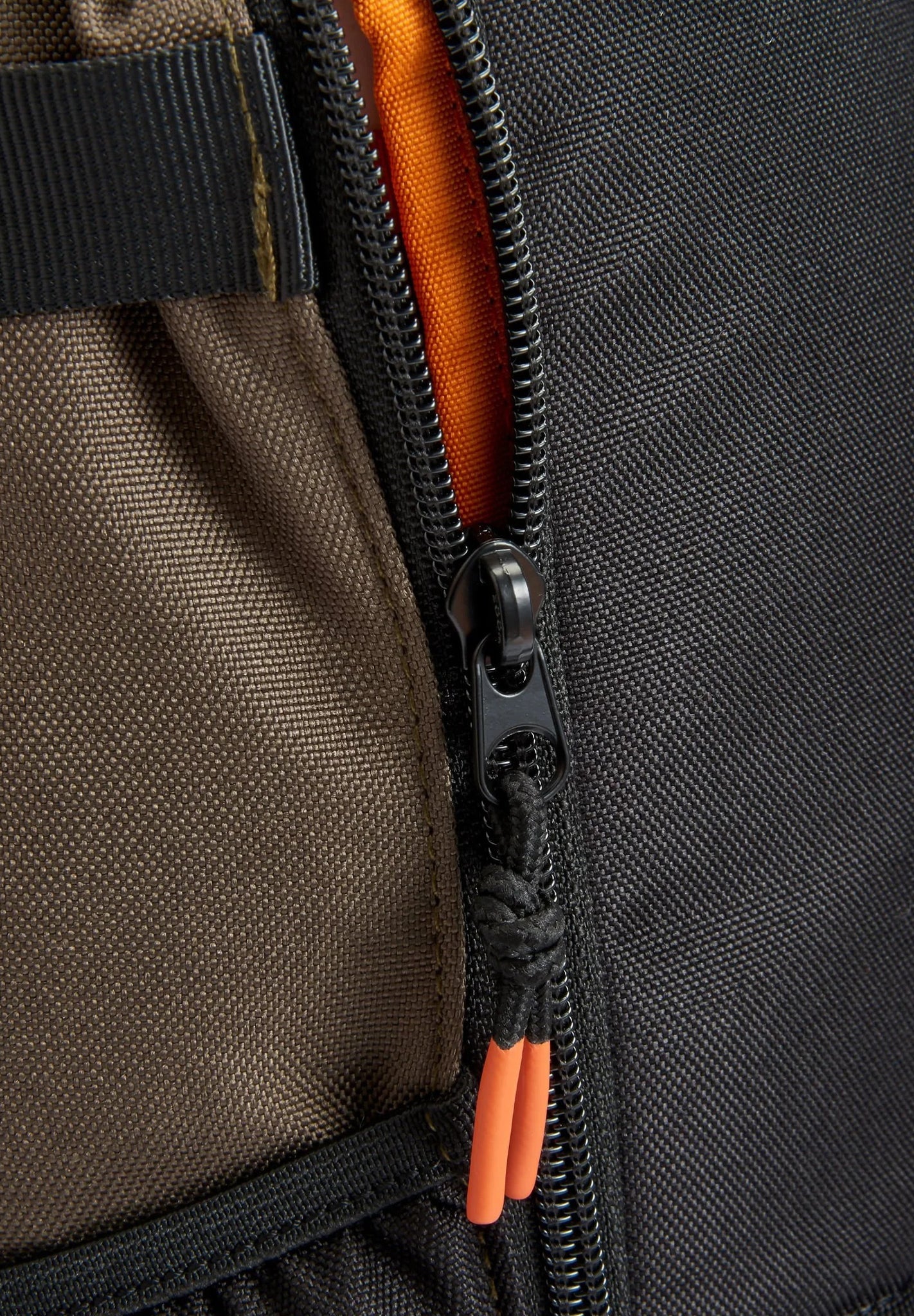 PASSENGER - Boondocker Recycled 32L Backpack - True Black Khaki - BACKYARD