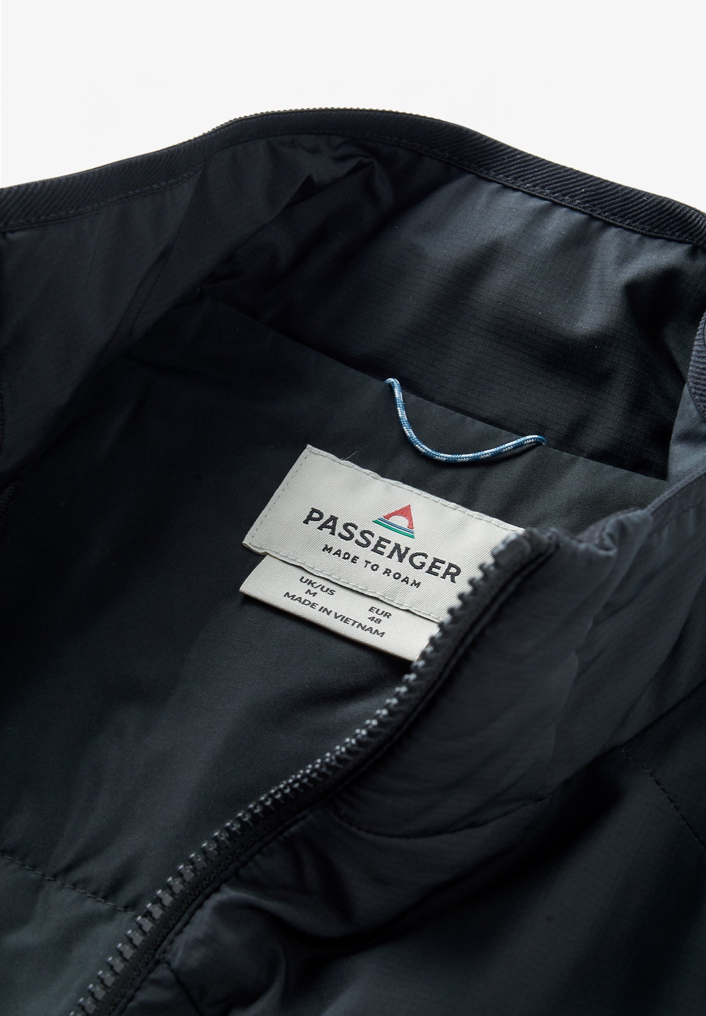 PASSENGER - Daybreak Lightweight Men's Recycled Thermore® Insulated Vest - Black - BACKYARD