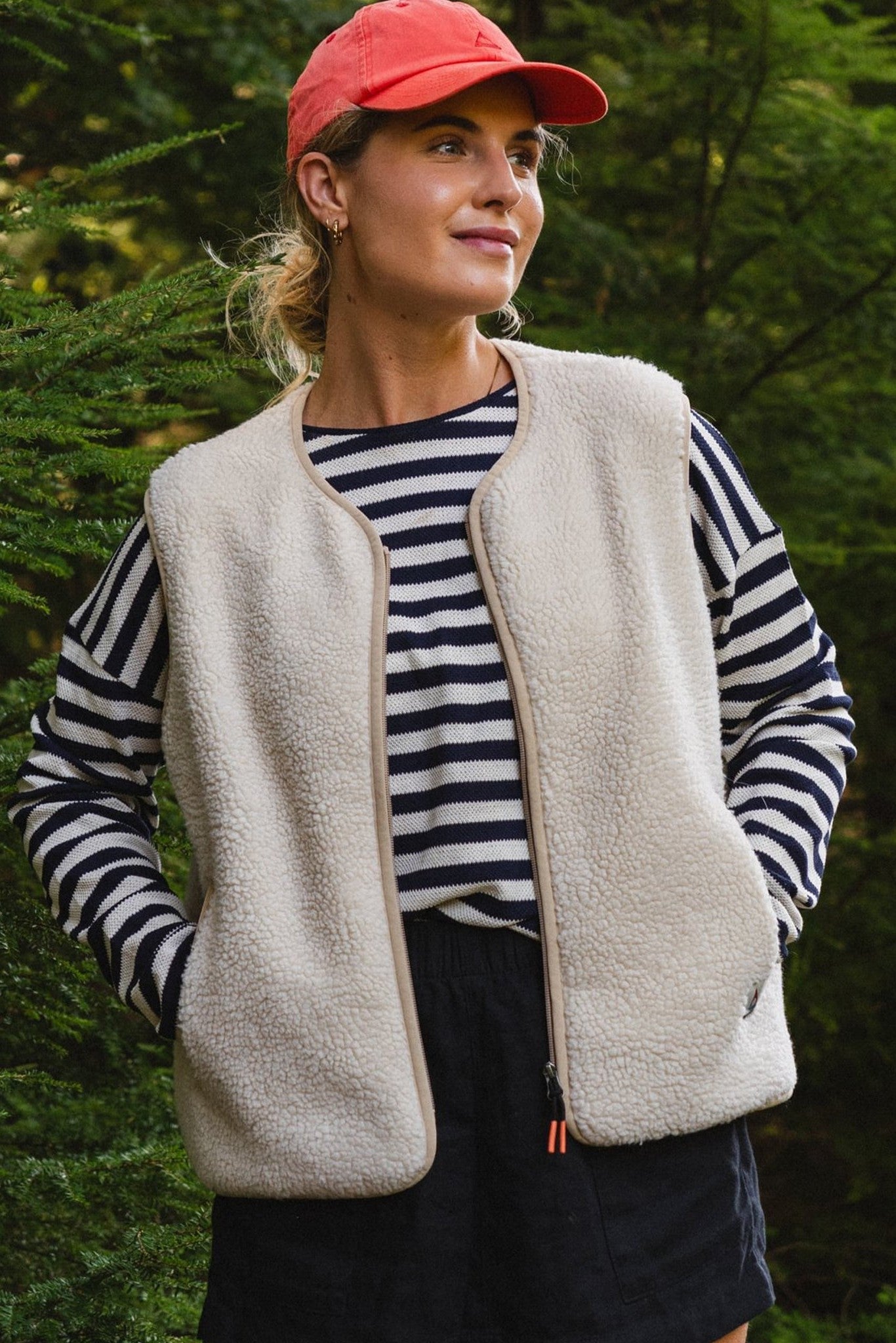 PASSENGER - Tawny Collarless Deep - Pile Sherpa Gilet - Oat - BACKYARD