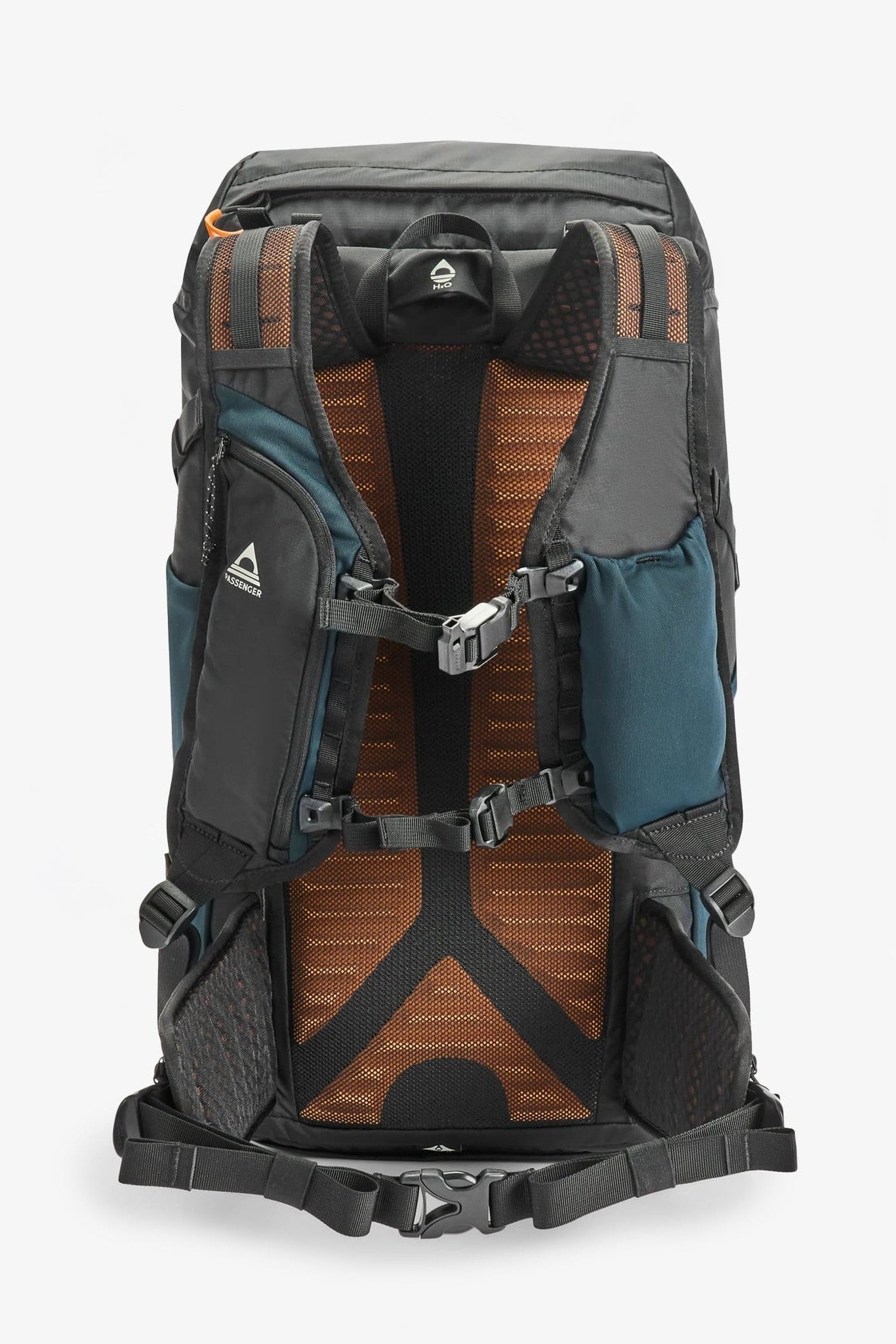 PASSENGER - Trailscape Recycled 30L Backpack - Black - BACKYARD