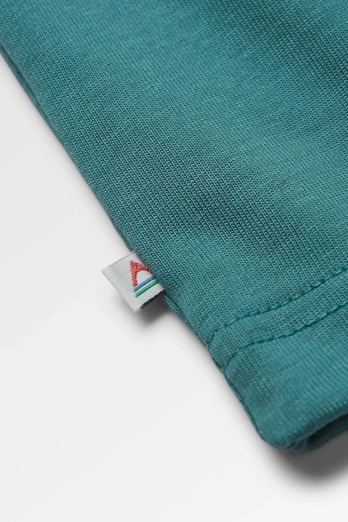 PASSENGER - Vita Organic Relaxed Fit LS T-Shirt - Deep Ocean - BACKYARD