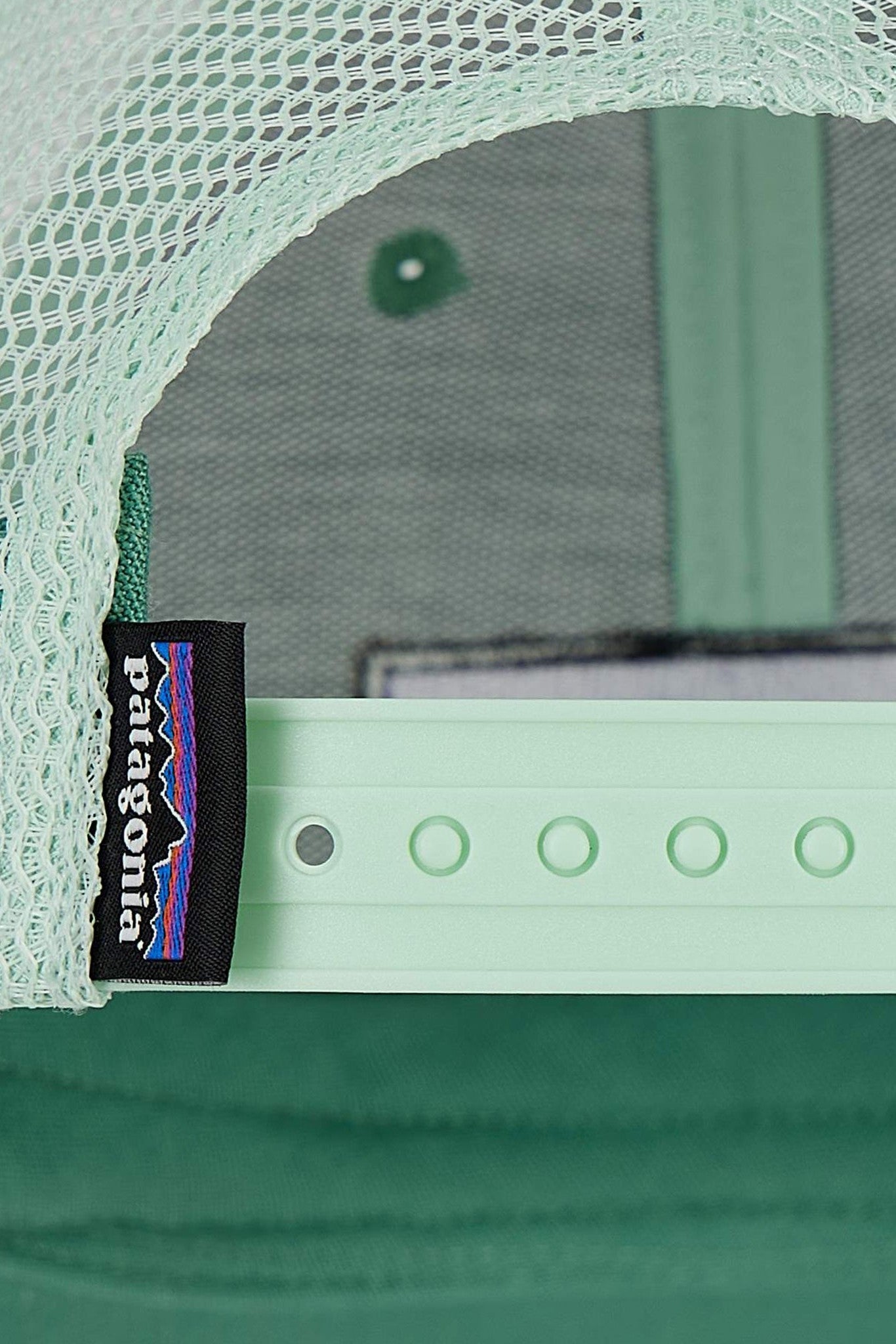 PATAGONIA - P - 6 Logo LoPro Trucker Hat - Heartleaf Green - BACKYARD