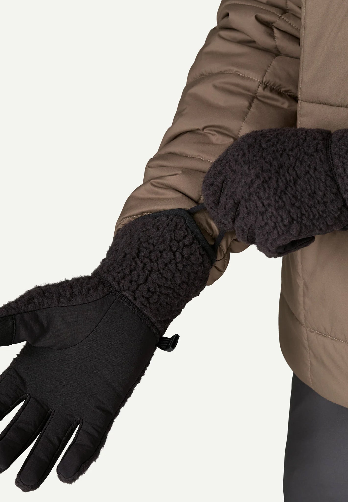 PATAGONIA - Retro Pile Gloves - Black - BACKYARD