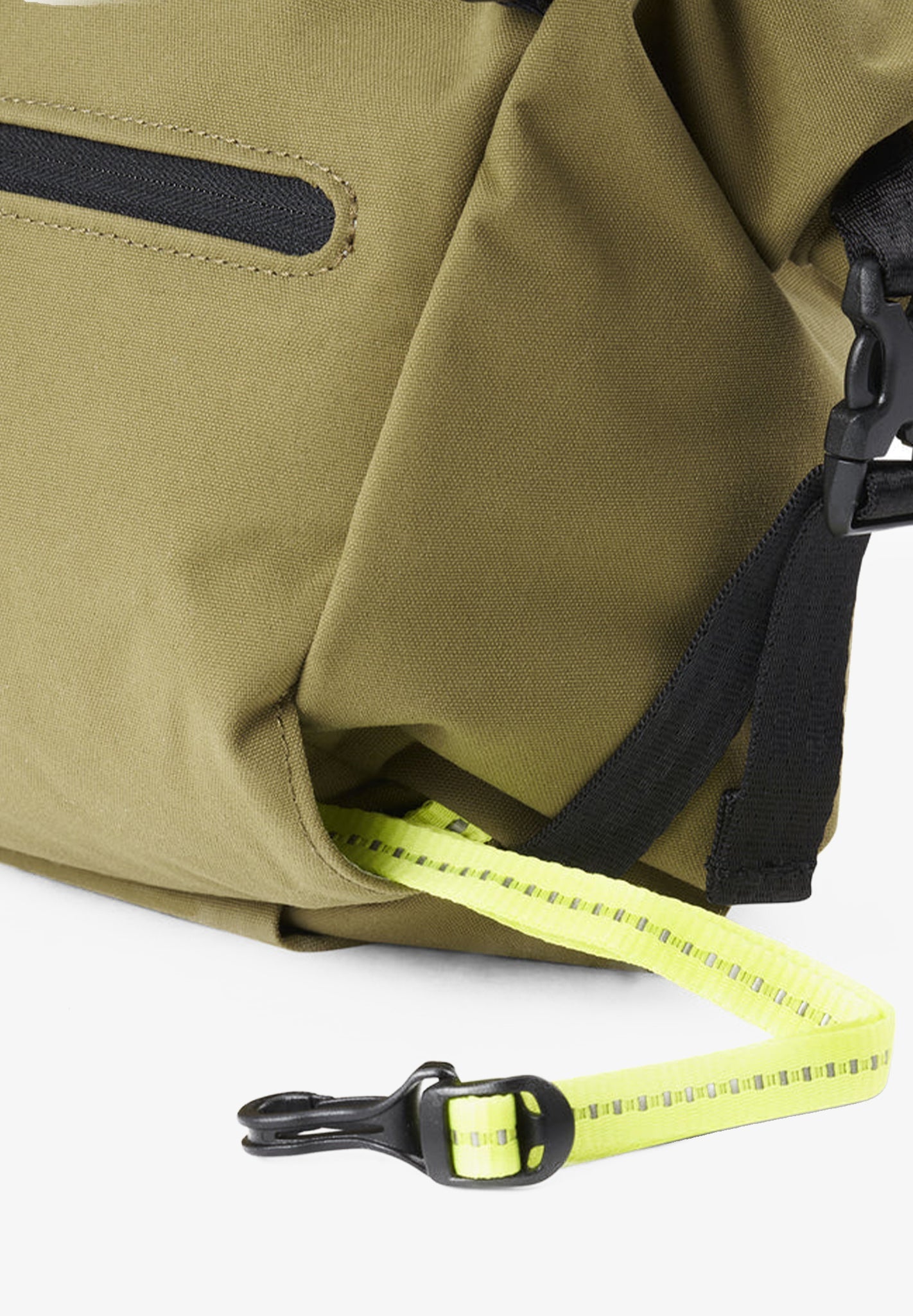 PINQPONQ - Aksel Hipbag - Solid Olive - BACKYARD