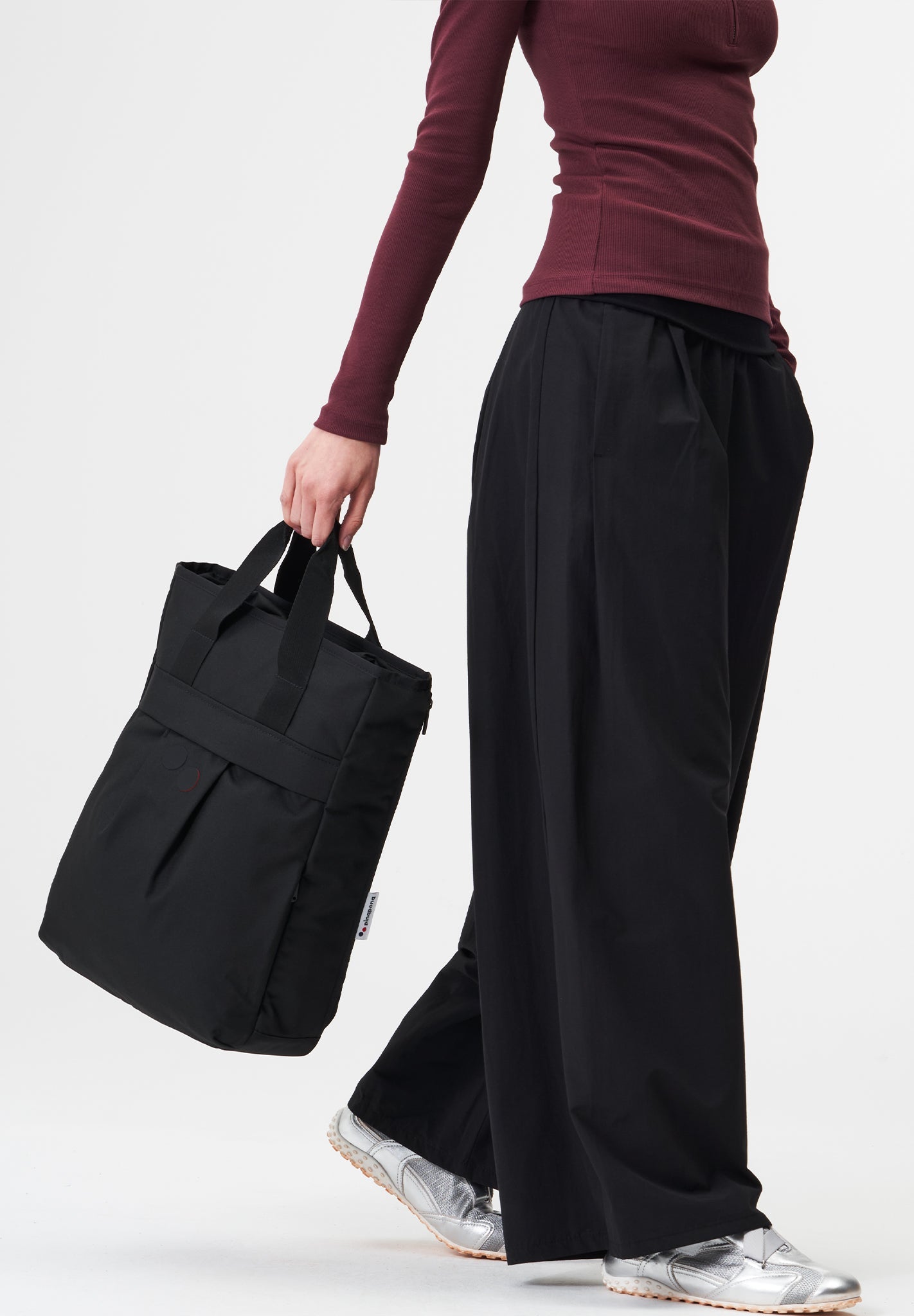 PINQPONQ - Komo - Rooted Black - BACKYARD