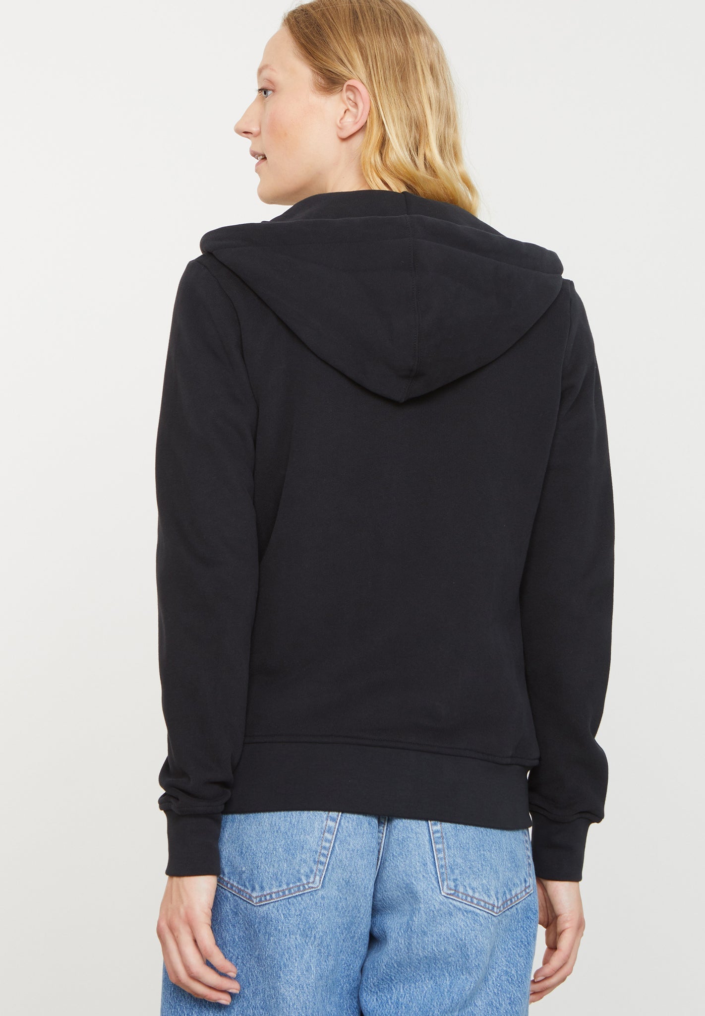 RECOLUTION - Dahlia - Black - BACKYARD