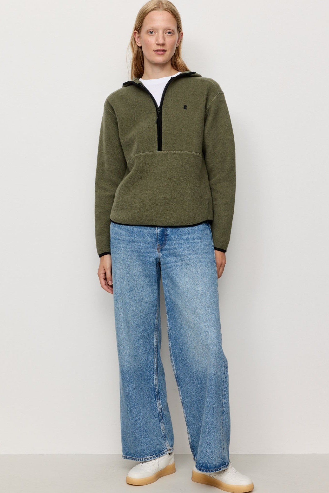 RECOLUTION - Forsthia - Dark Khaki - BACKYARD