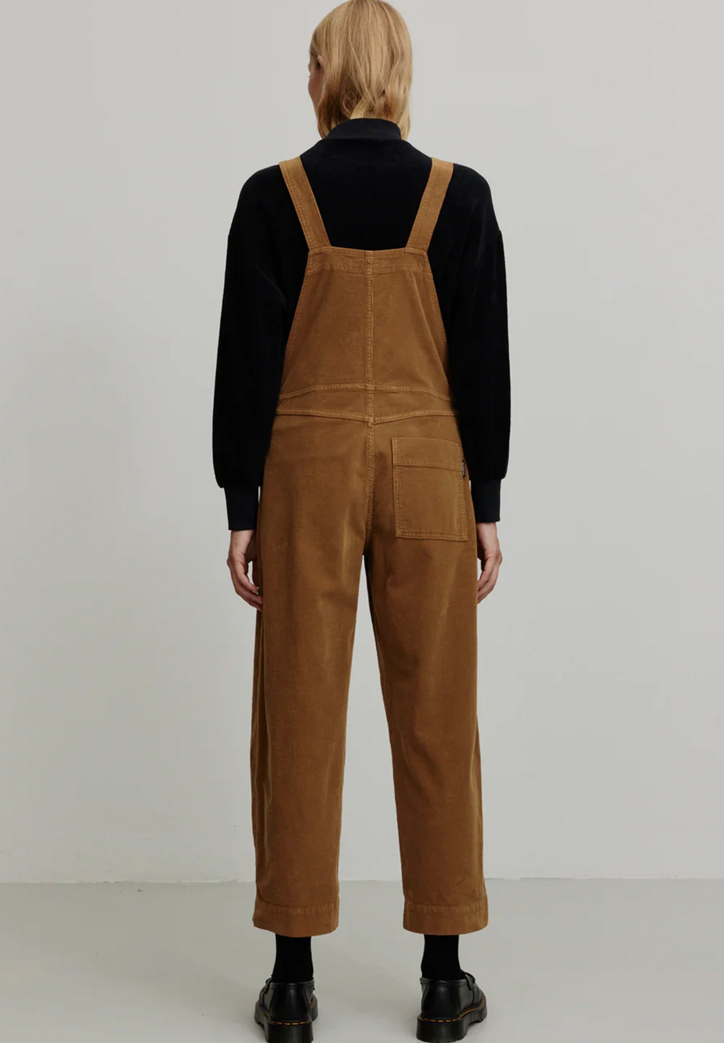 RECOLUTION - Ginger - Larch Brown - BACKYARD