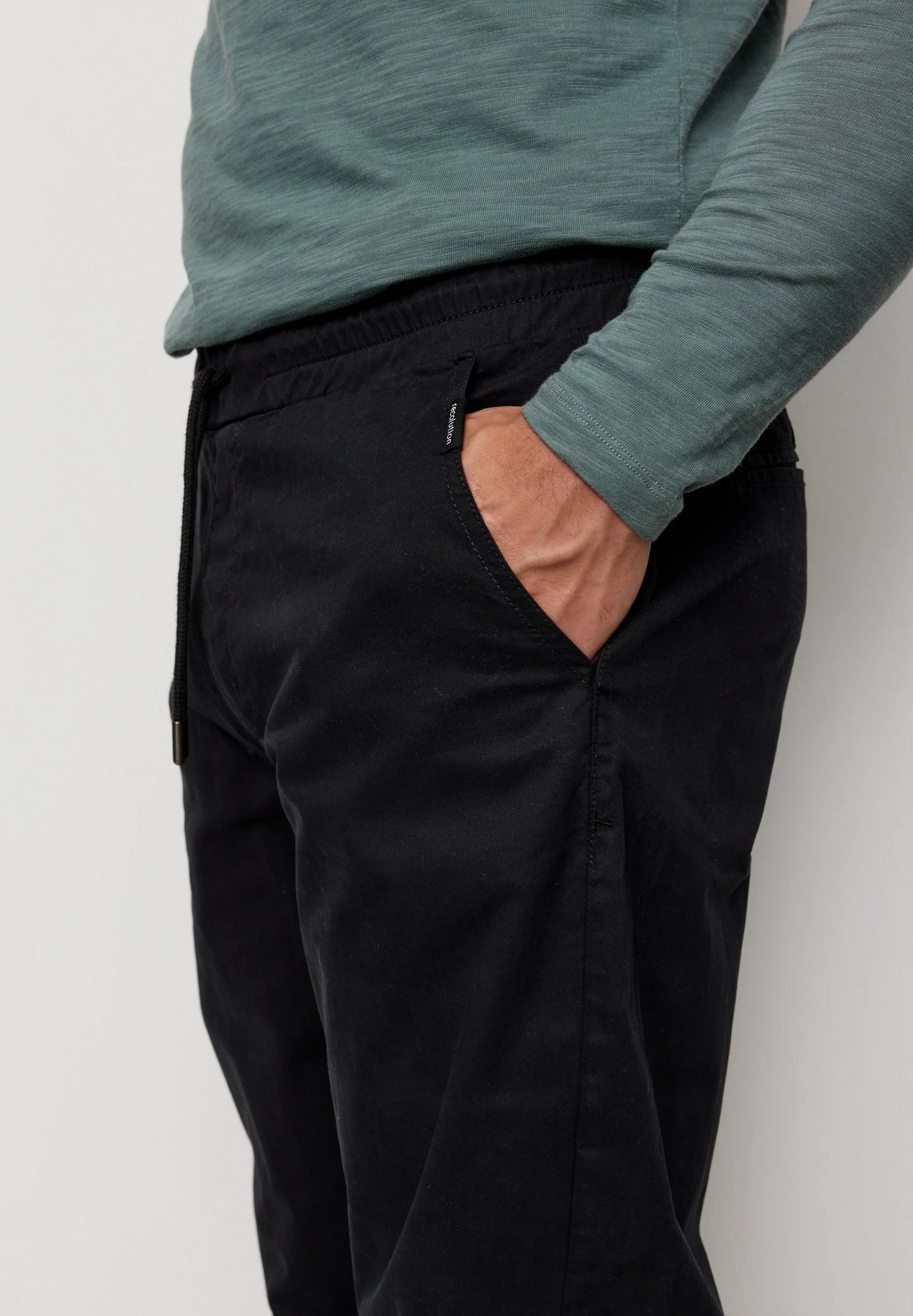 RECOLUTION - Musa - Black - BACKYARD