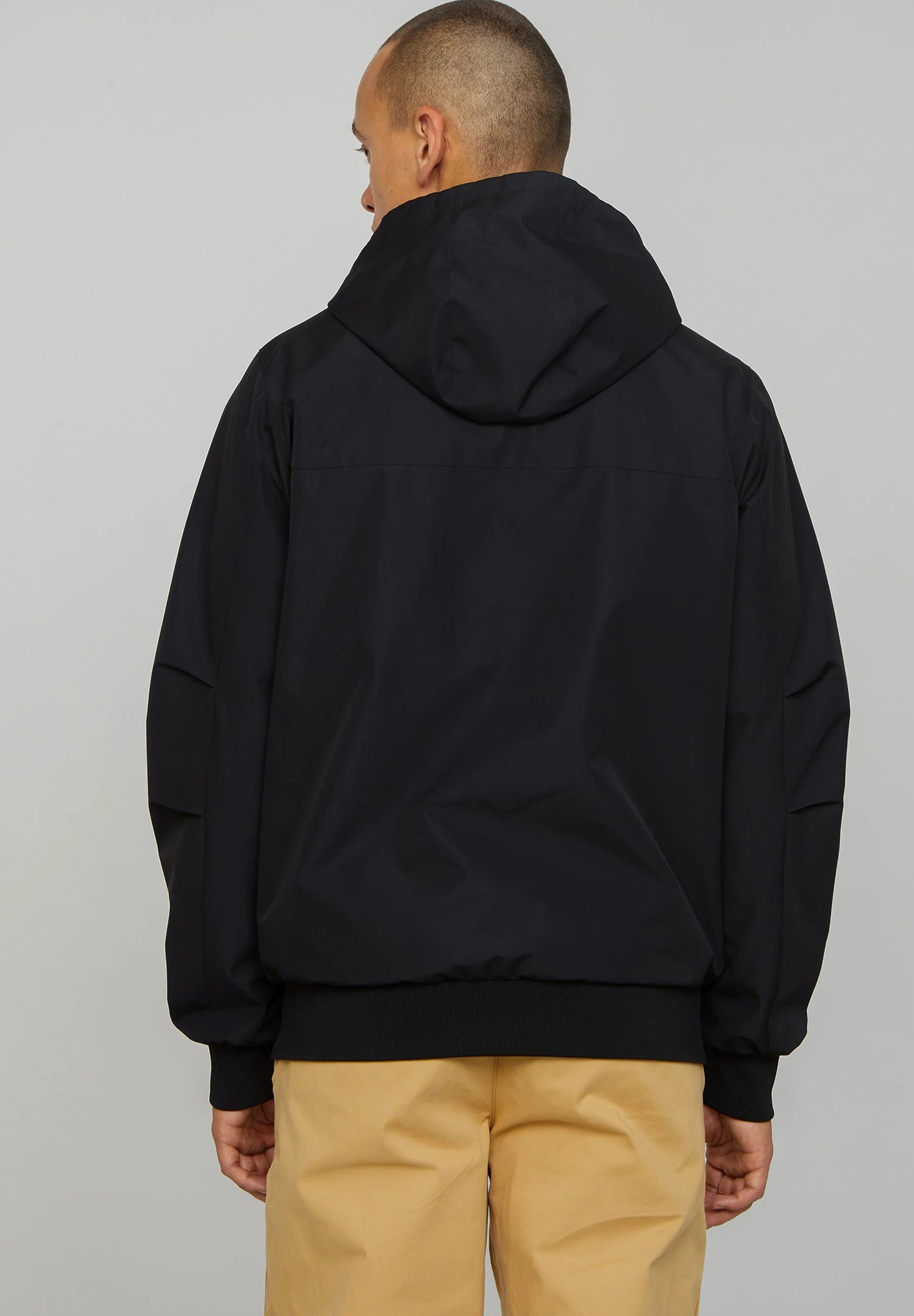 RECOLUTION - Pistachio - Black - BACKYARD