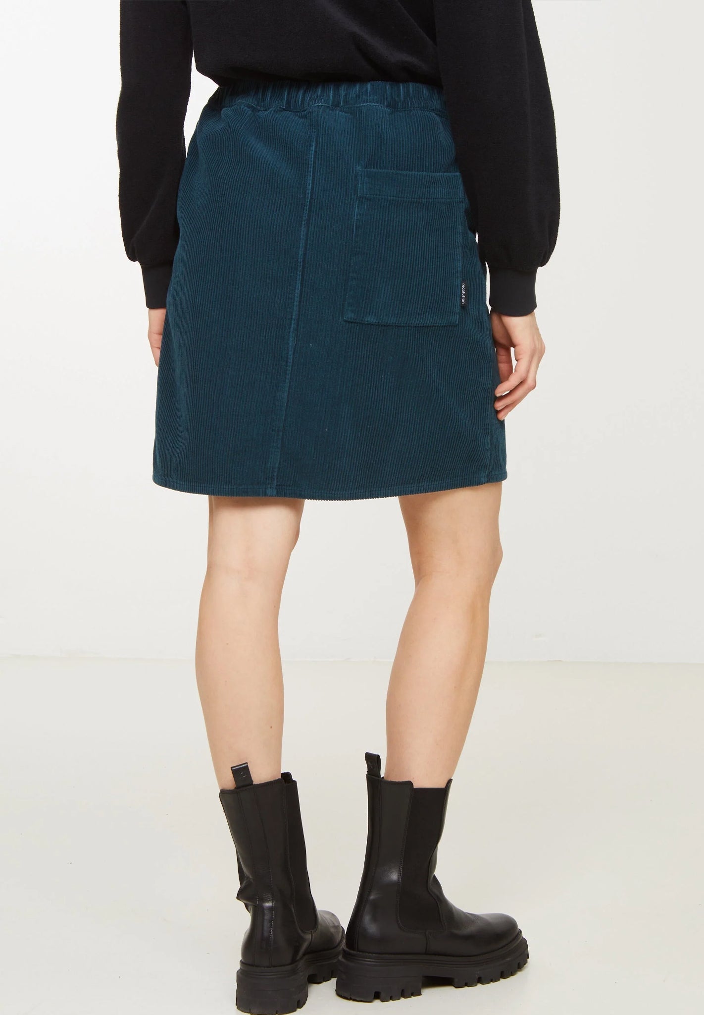 RECOLUTION - Wisteria - Deep Lake Blue - BACKYARD