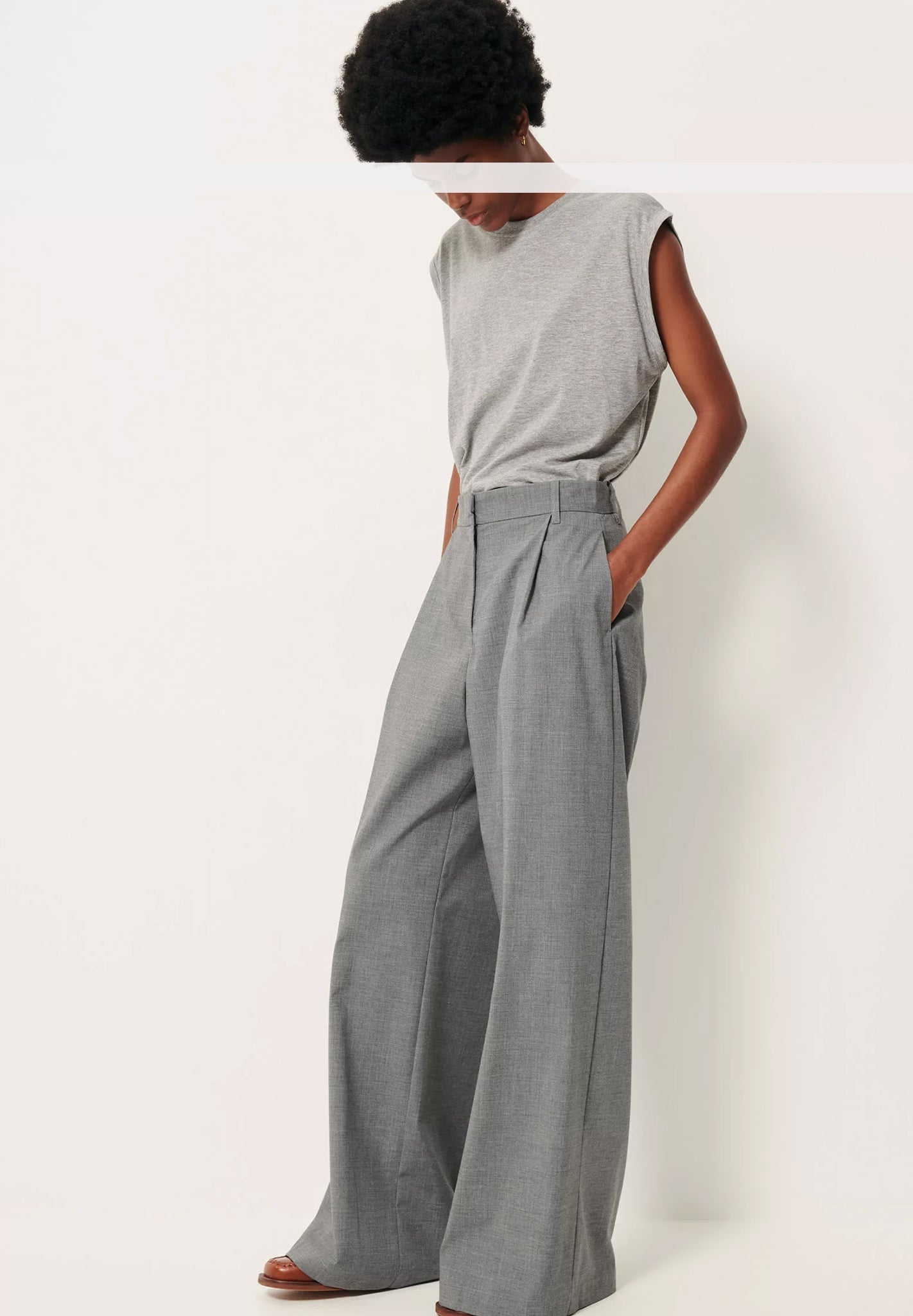 SESSUN - Deedoo - Mid Grey - BACKYARD