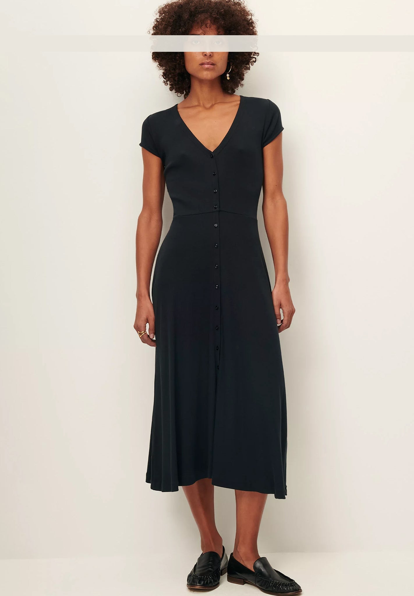 SESSUN - Nea - Moonless - BACKYARD