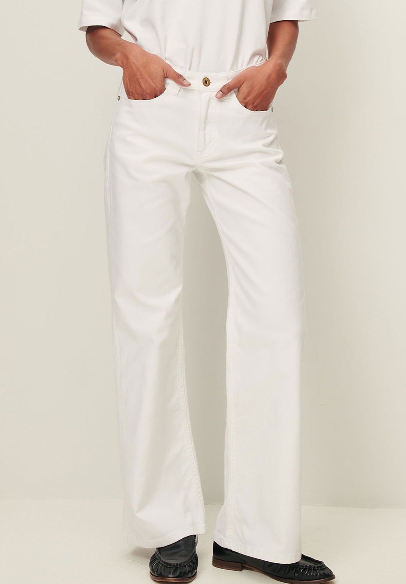 SESSUN - Vega - Optical White - BACKYARD