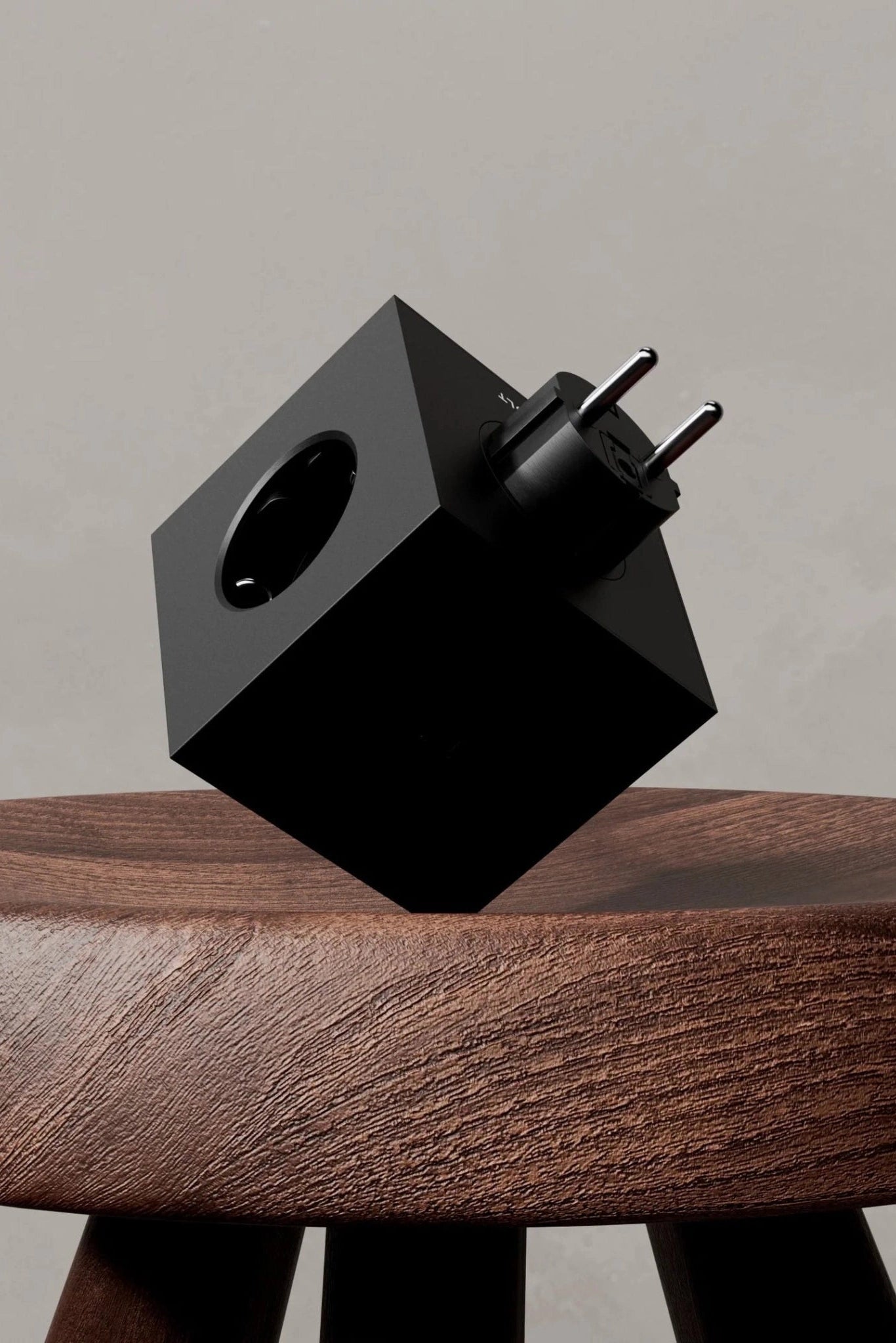 AVOLT - Square 2 - Stockholm Black - BACKYARD