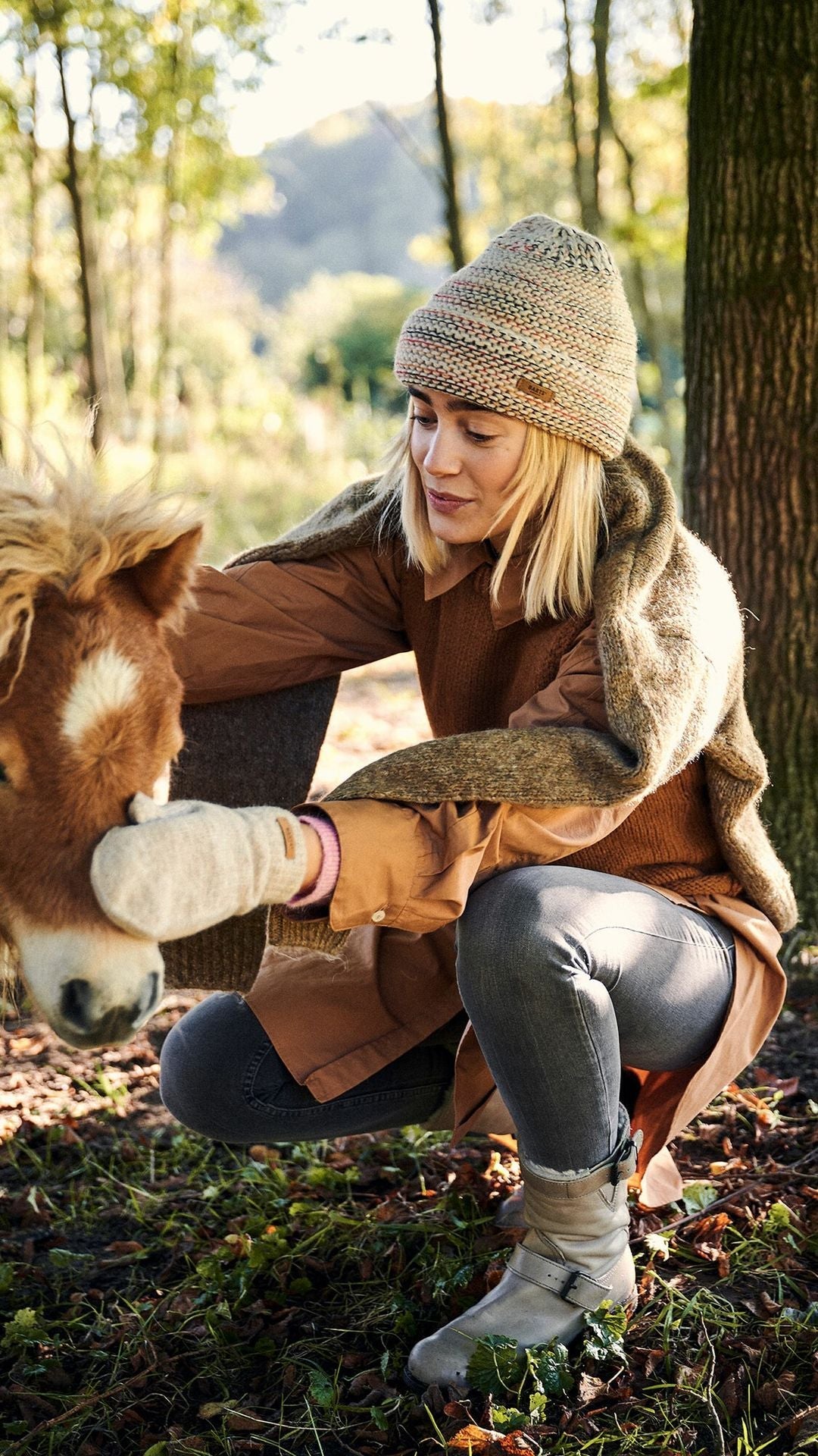 BARTS - Witzia Mitts - Heather Grey - BACKYARD